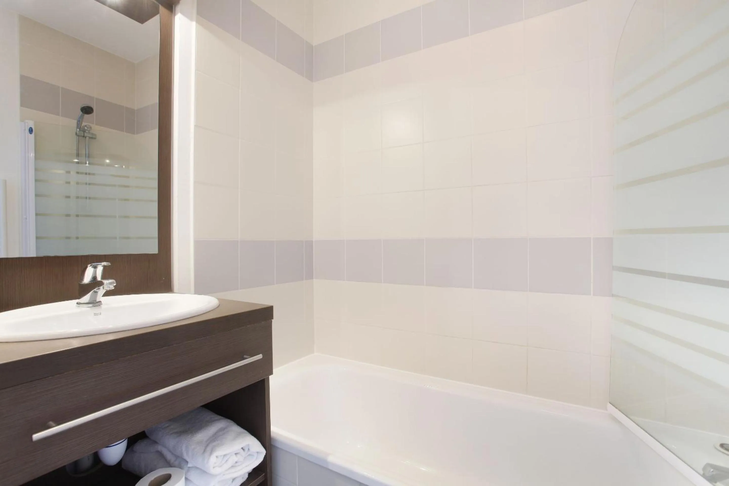 Bathroom in Terres de France - Résidence de la Cabre d'Or