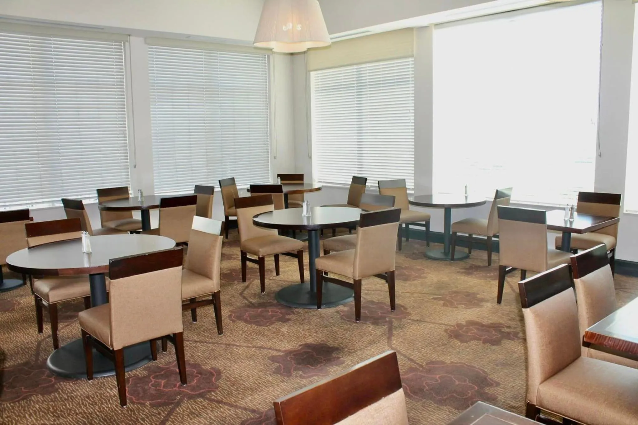 Hilton Garden Inn Edmonton International Airport