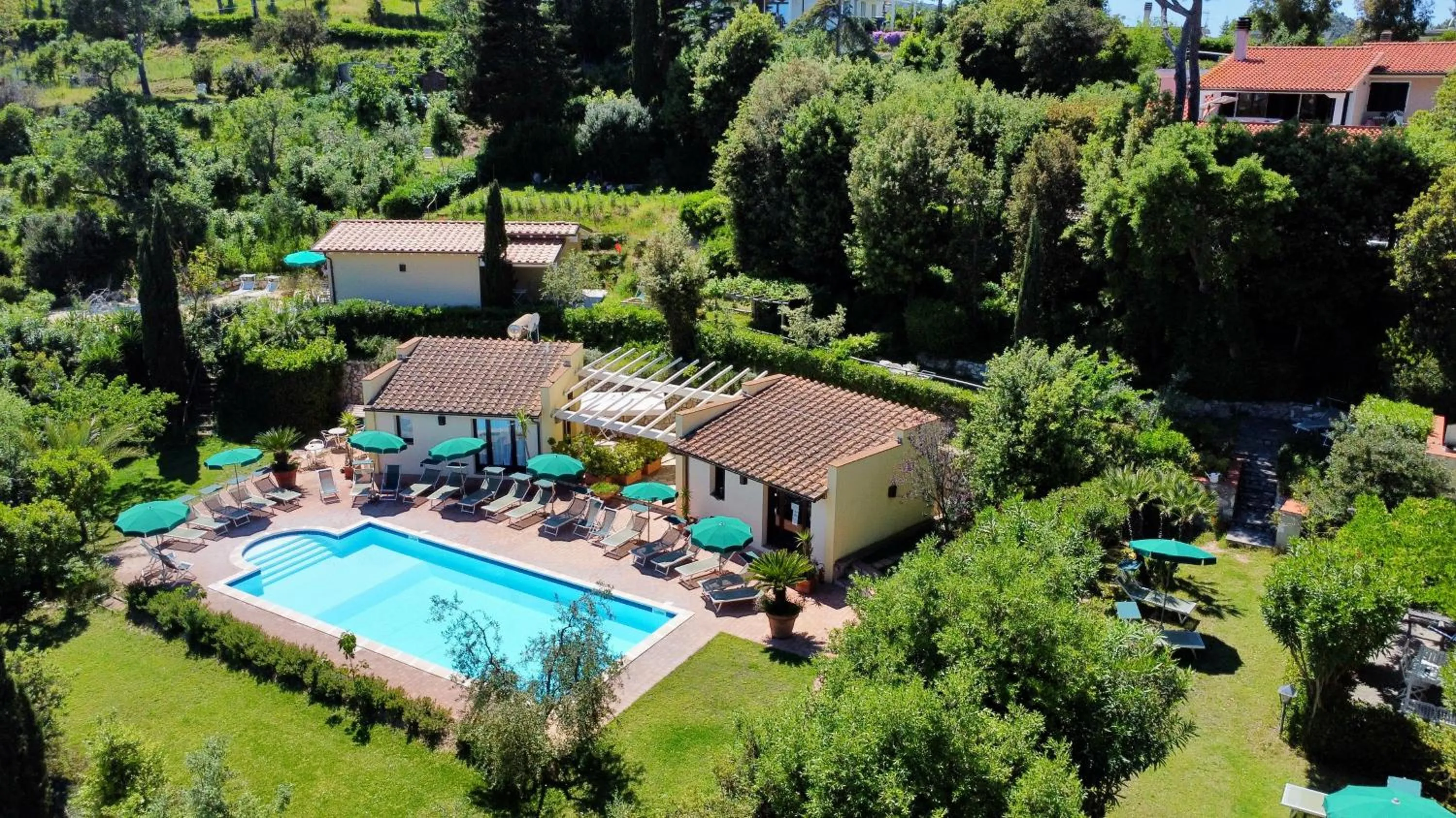 Garden view in Belvedere Residenza Mediterranea