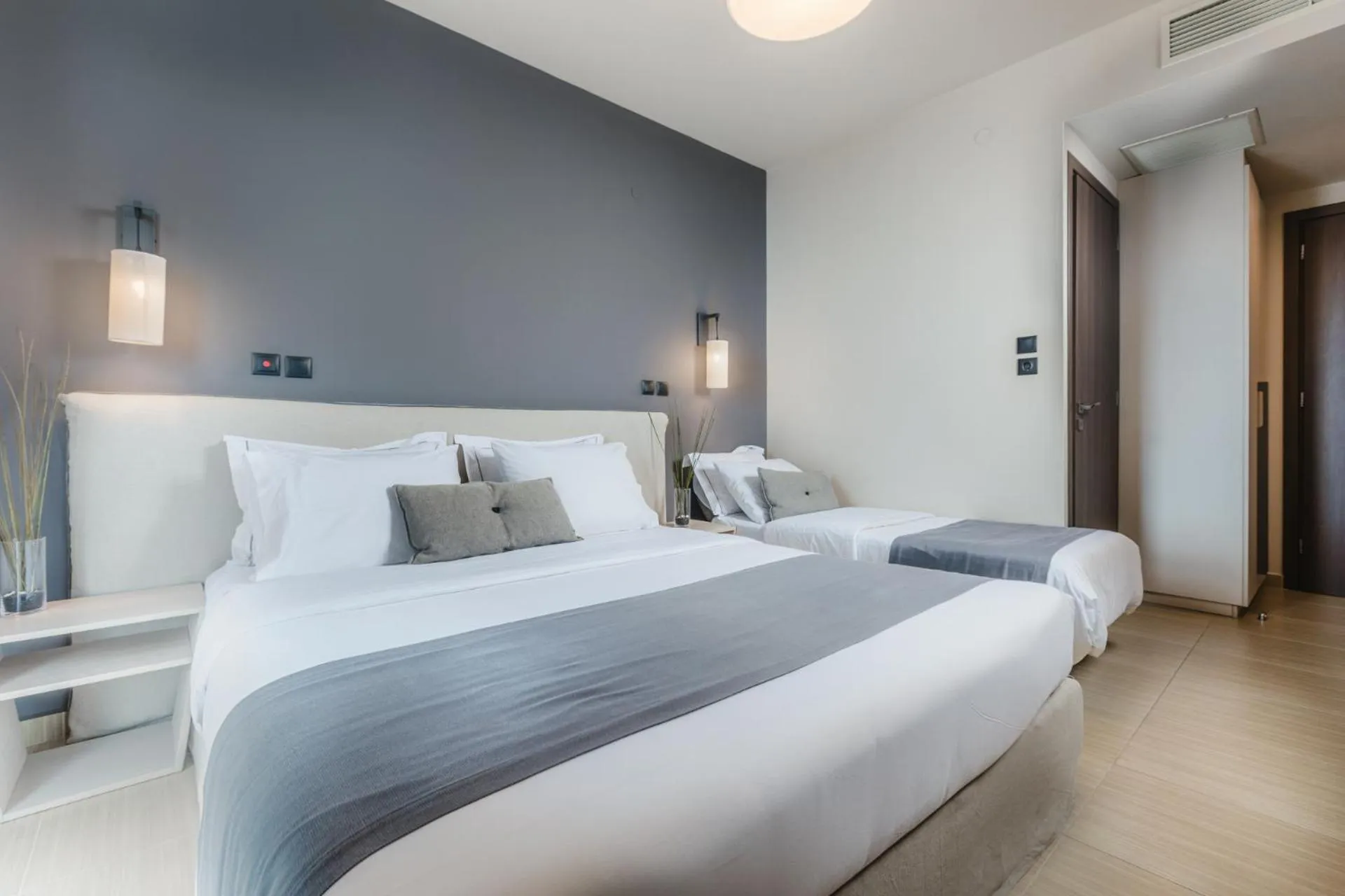 room service, Bed in Infinity Hotel Gytheio