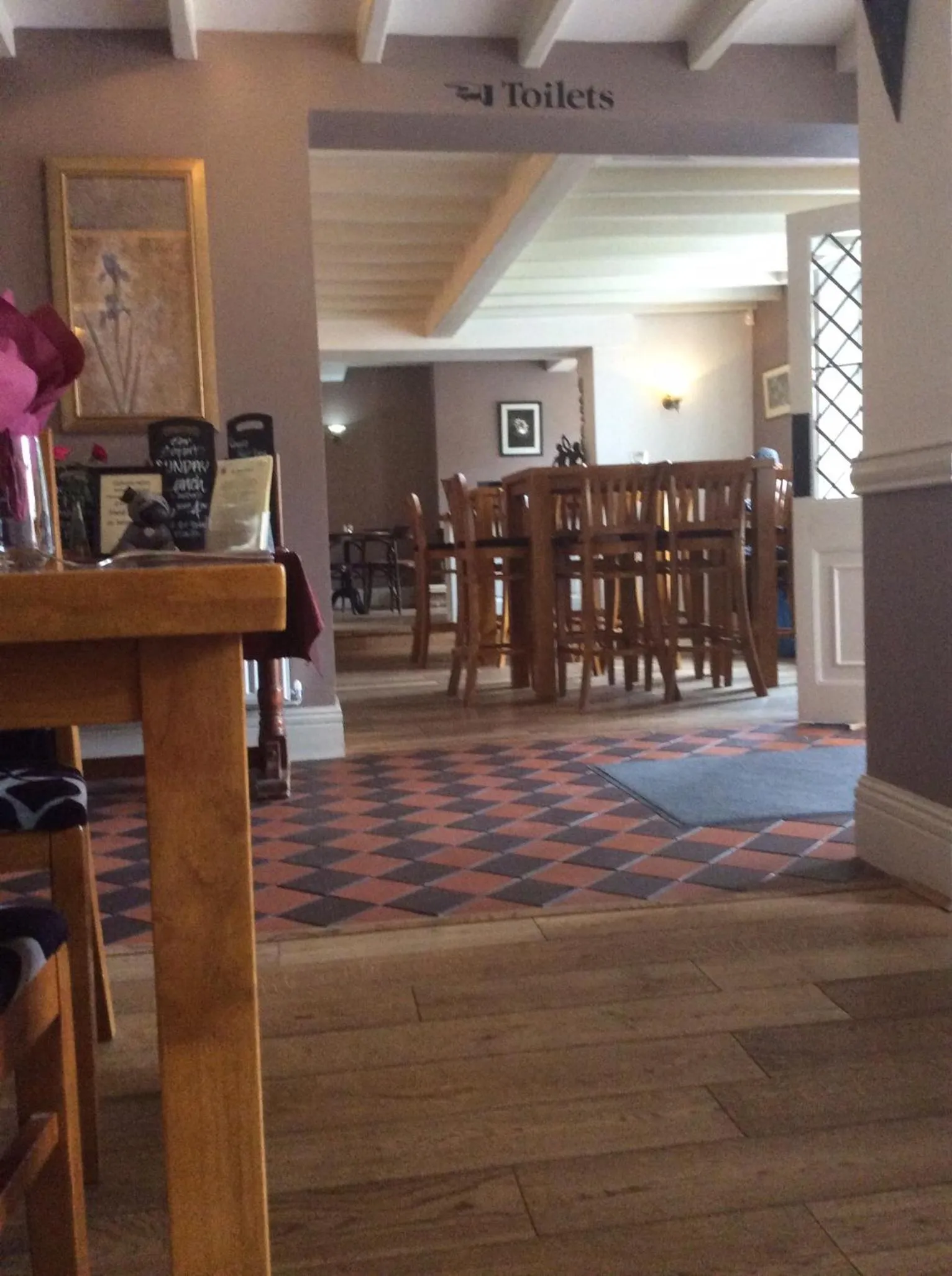 Lounge or bar in Three-Cranes