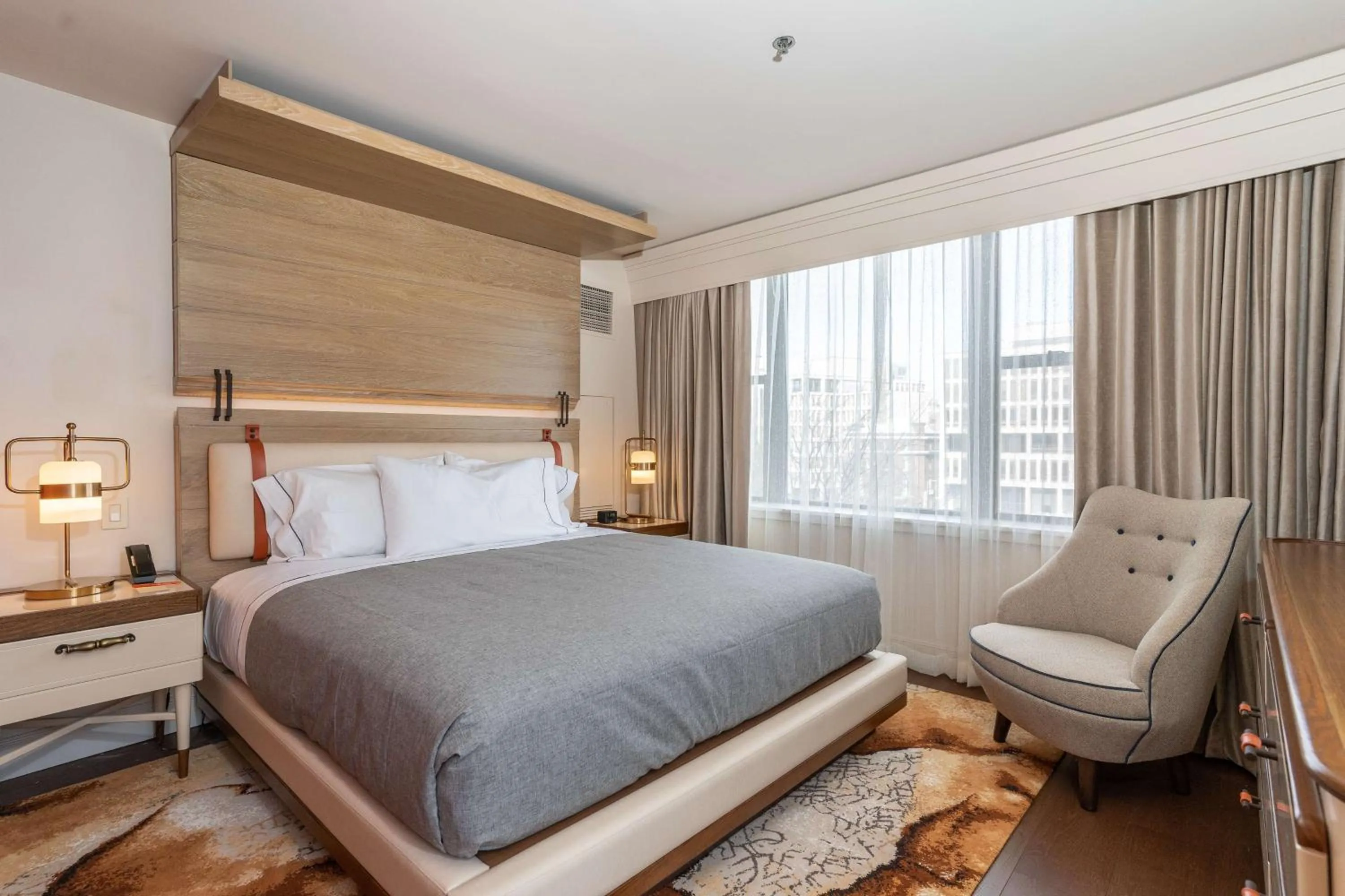 Bed in Canopy by Hilton Washington DC Embassy Row