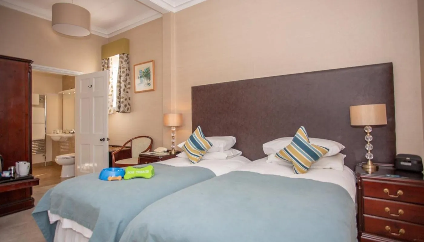 Bed in Sea Marge Hotel