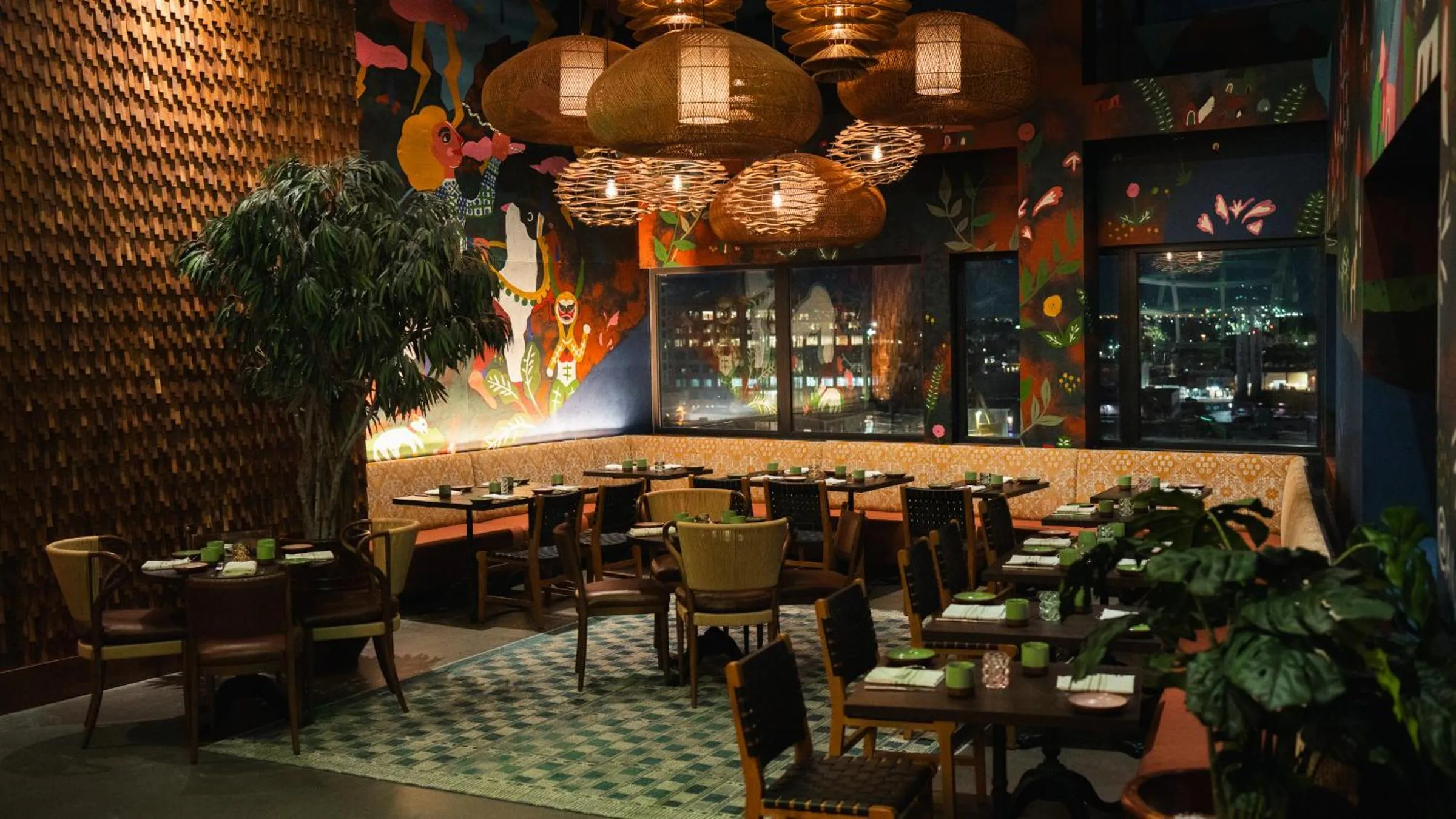 Restaurant/places to eat in The Source Hotel