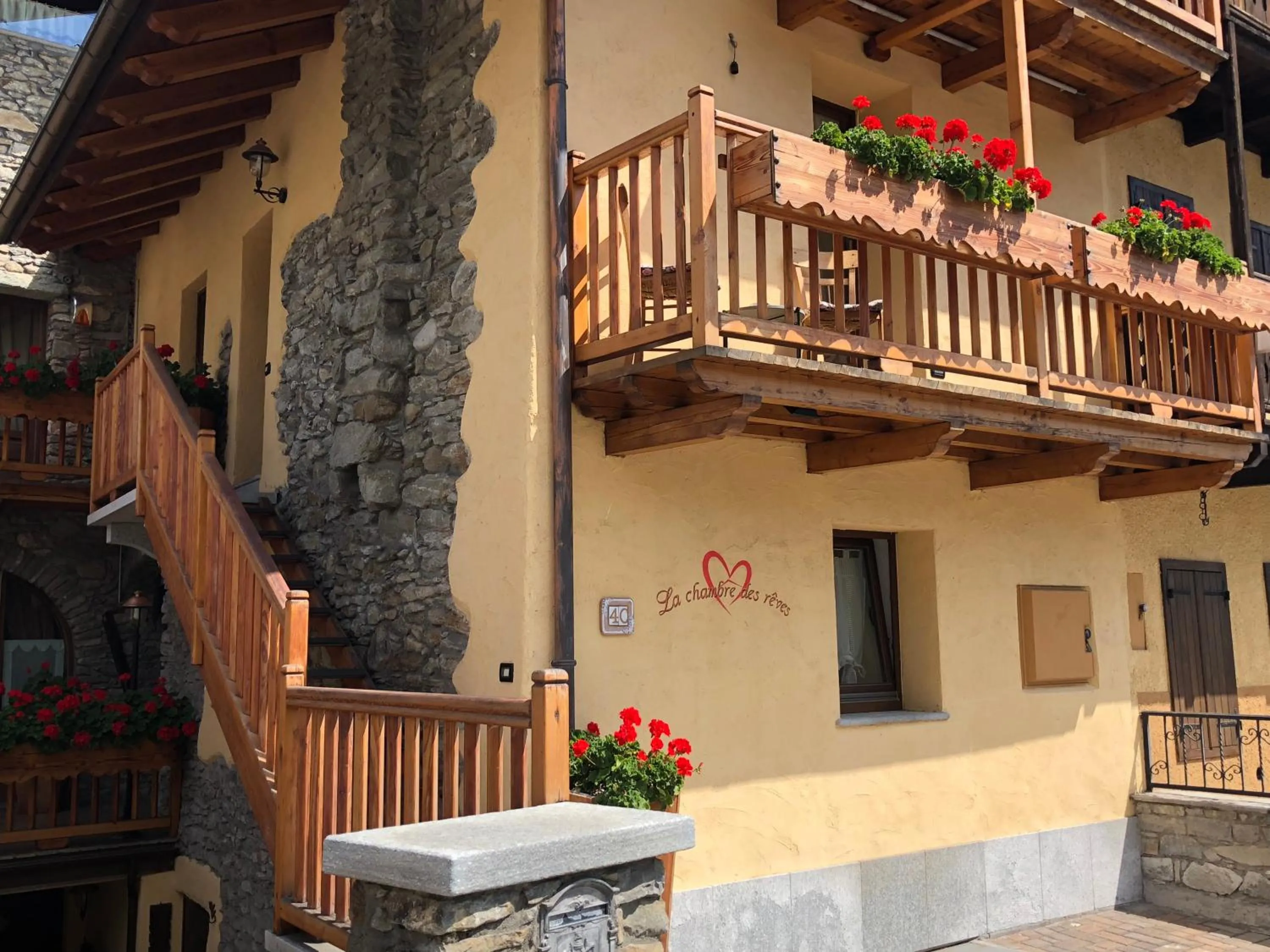 Property building in La Chambre des Rêves