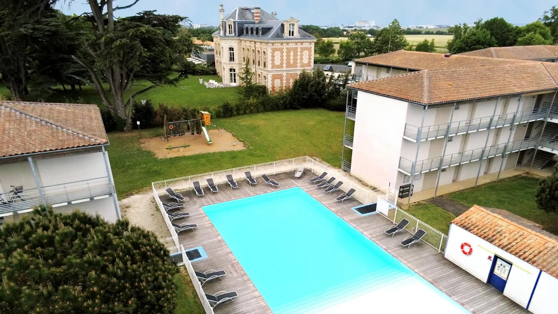 Pool view in Vacancéole - Le Domaine du Château - La Rochelle / Île de Ré