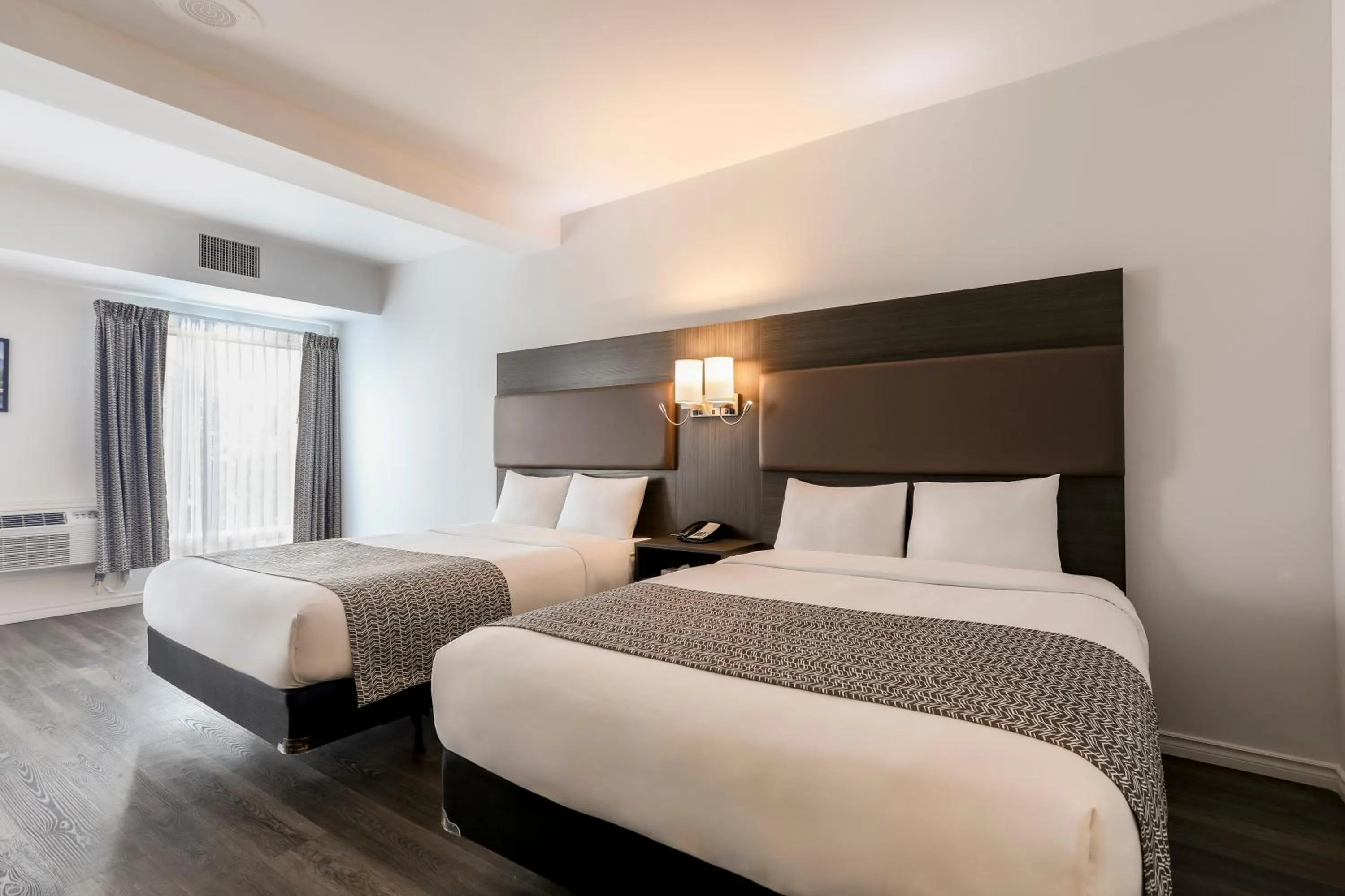 Bed in Travelodge by Wyndham Rigaud