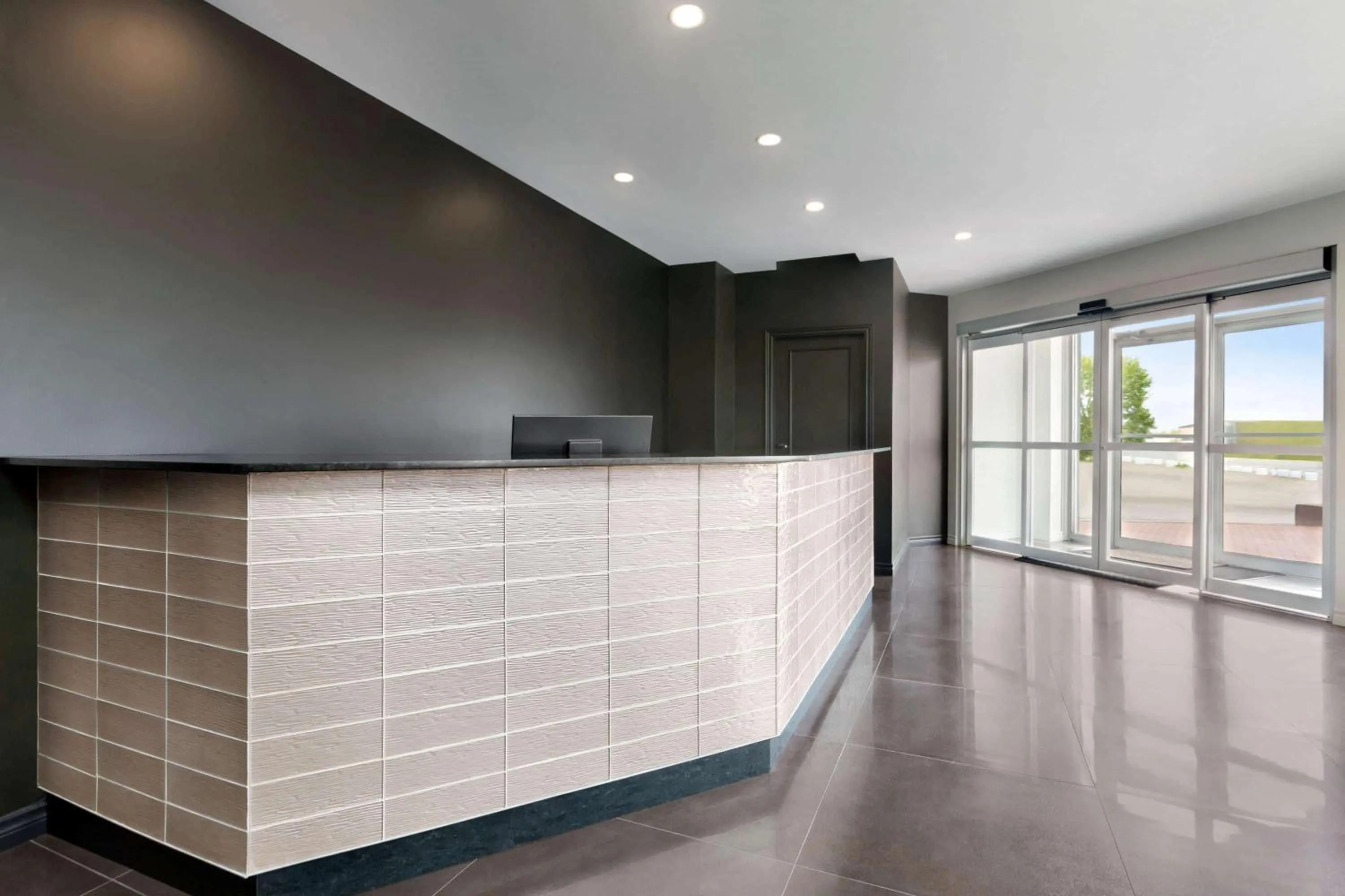 Lobby or reception in Travelodge by Wyndham Rigaud