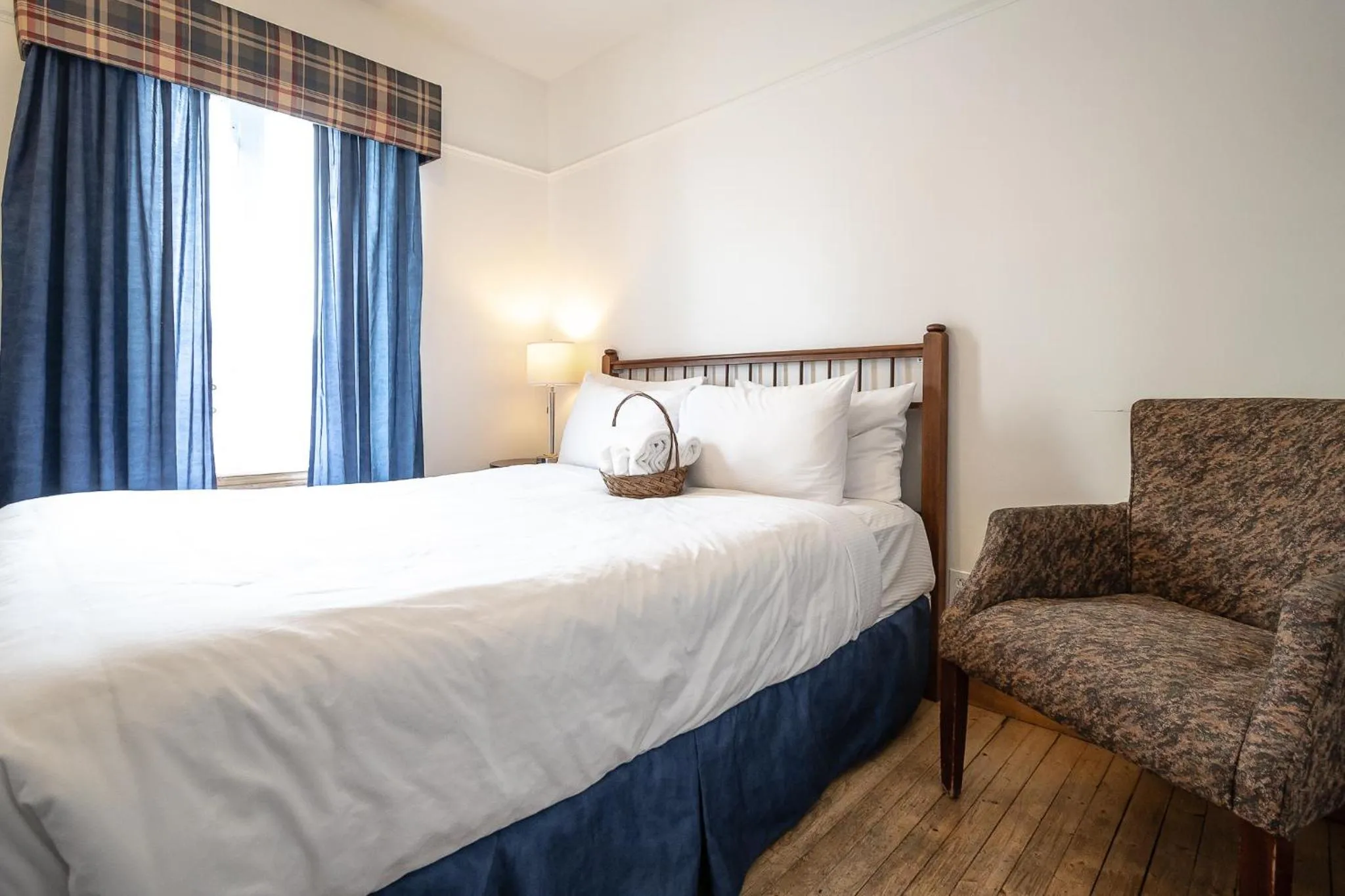 Bed in Auberge de la Vieille Maison