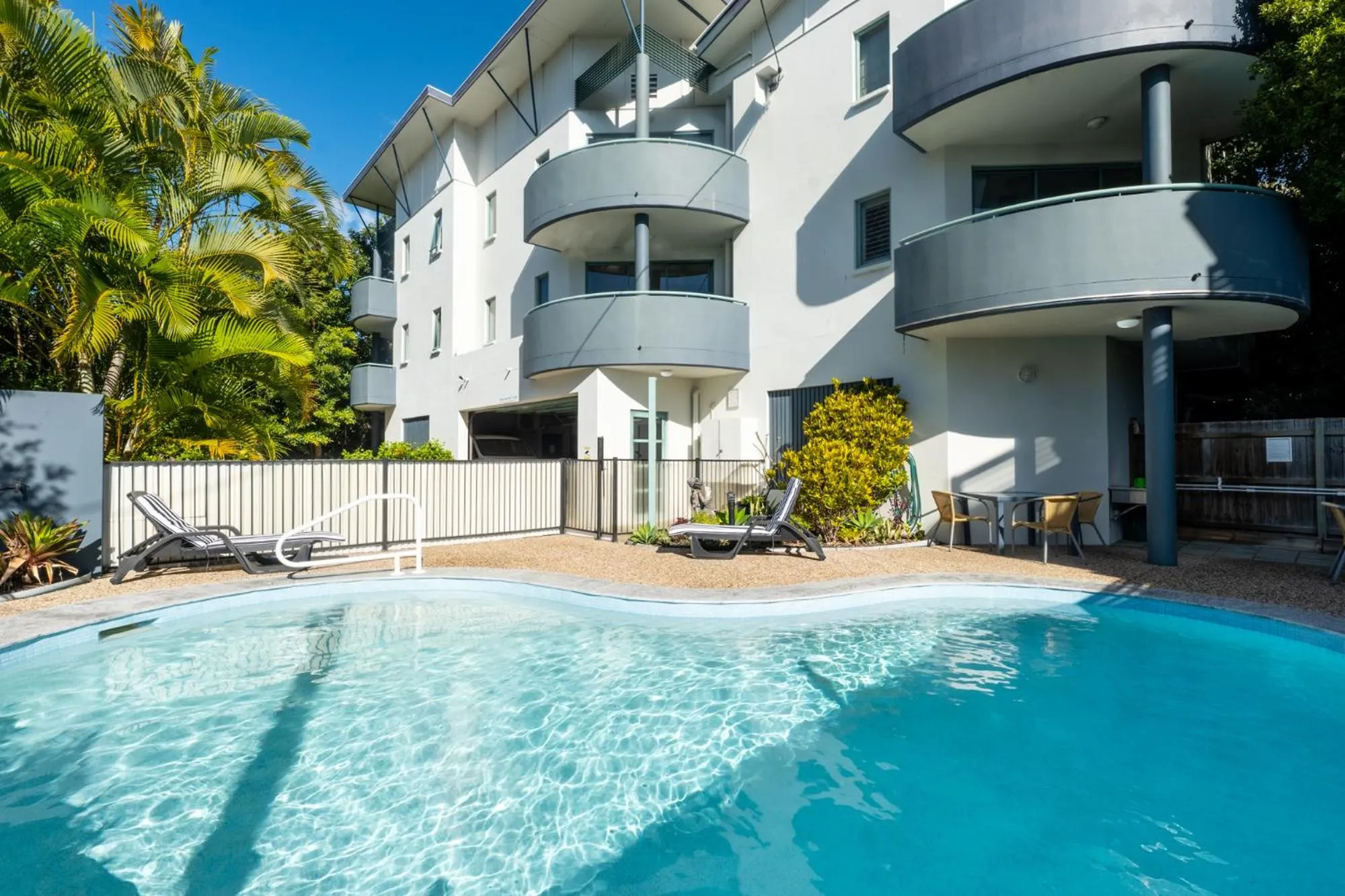 Property building in Noosa River Sandy Shores