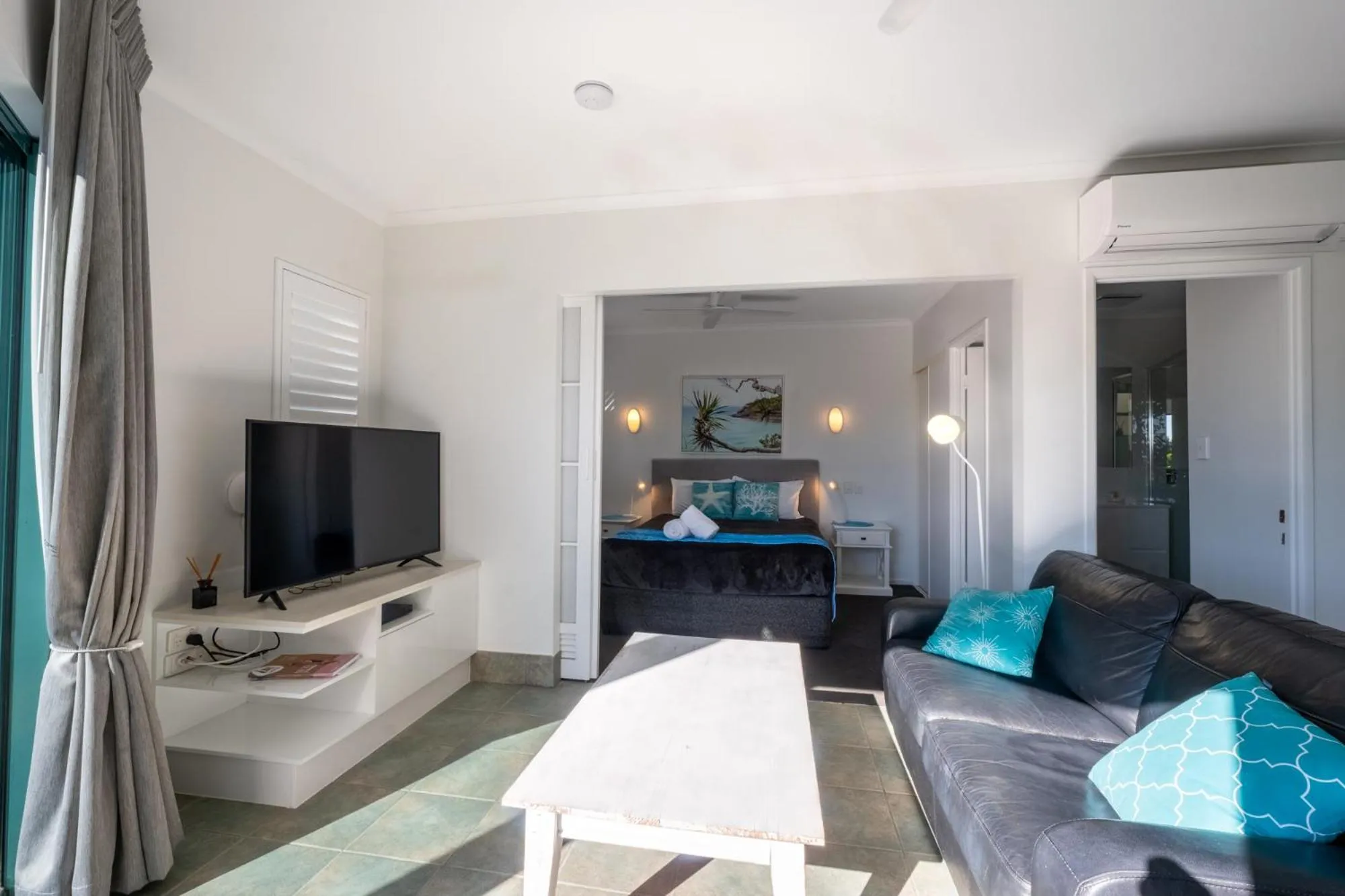 Bed in Noosa River Sandy Shores