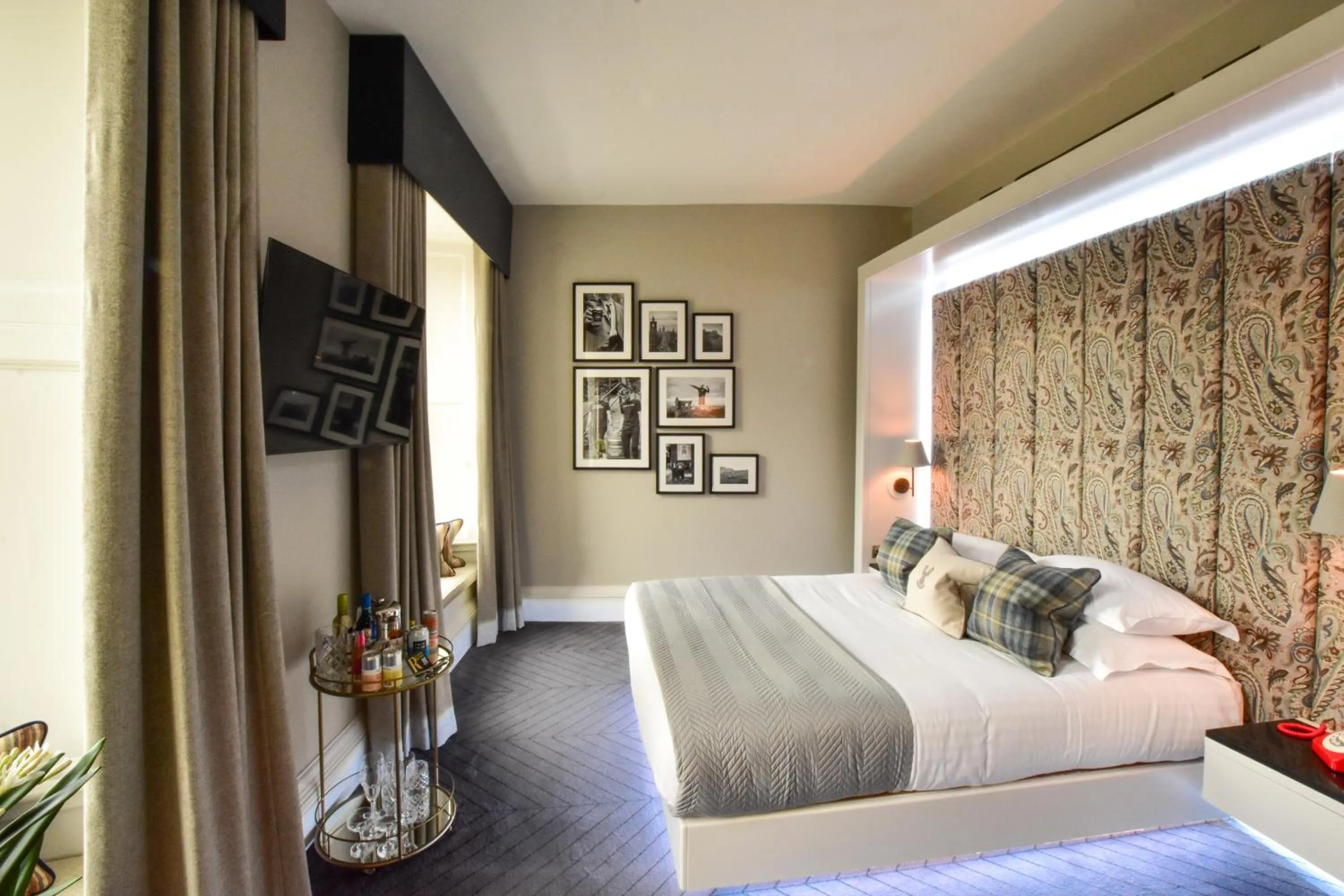 Bedroom, Bed in The Rutland Hotel & Apartments