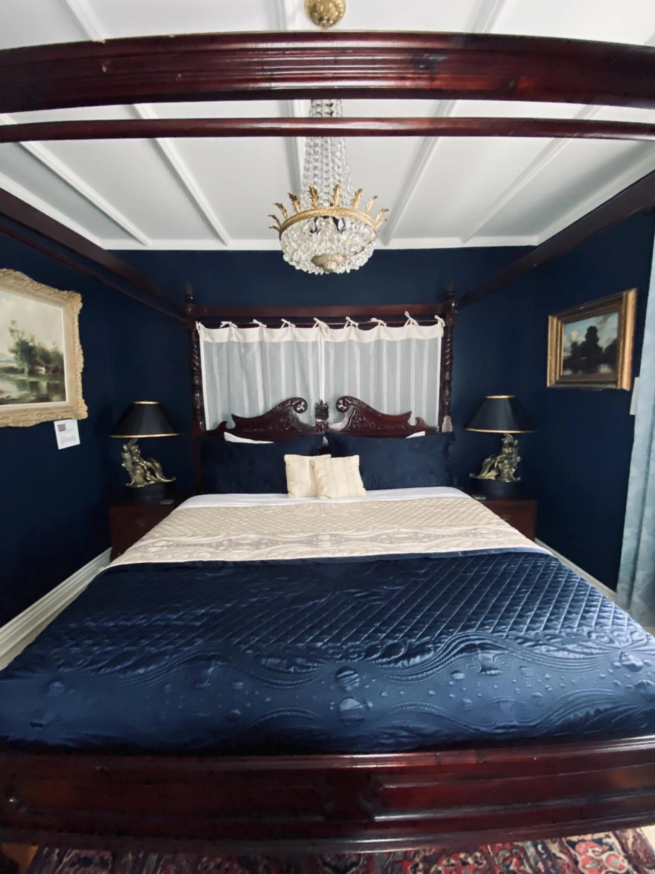 Bed in 1000 Islands Bed and Breakfast-The Bulloch House