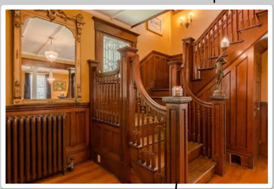 Lobby or reception in 1000 Islands Bed and Breakfast-The Bulloch House