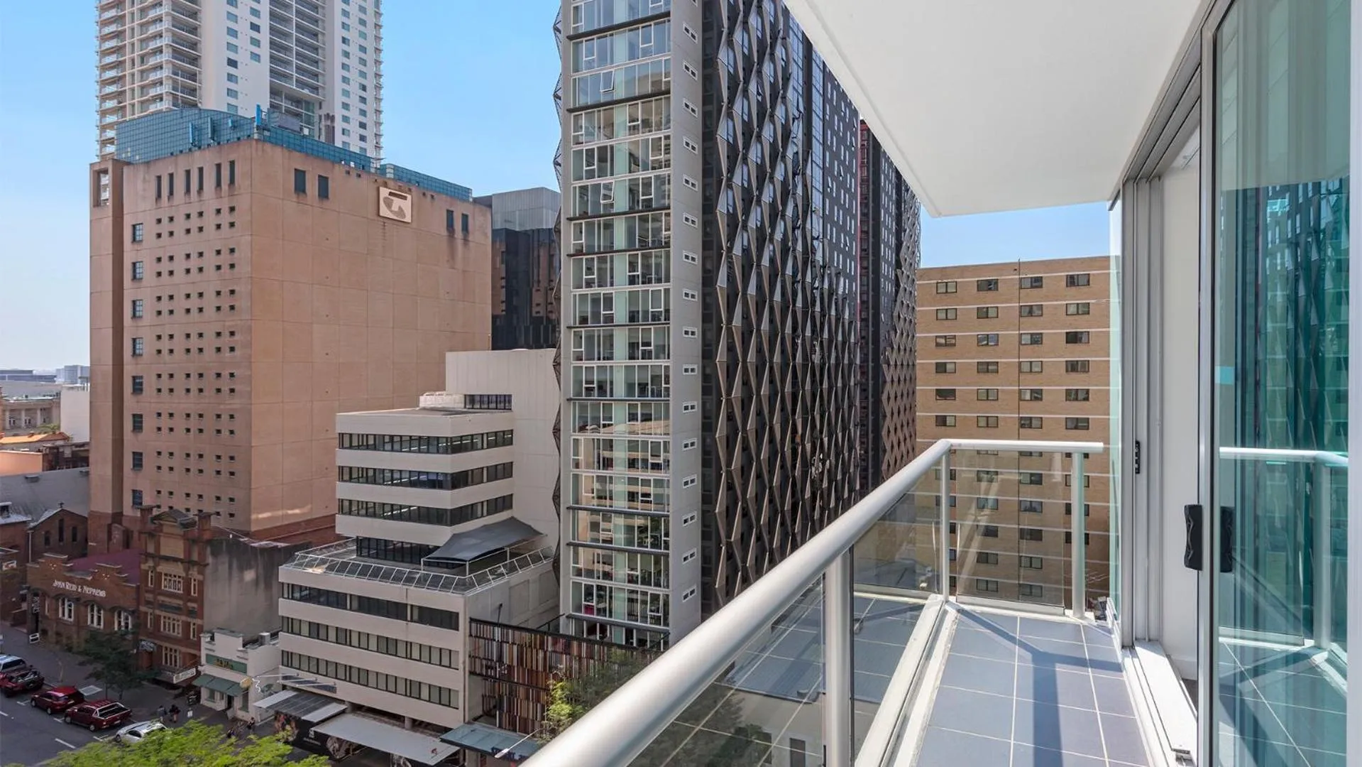 Balcony/Terrace in Oaks Brisbane Festival Suites