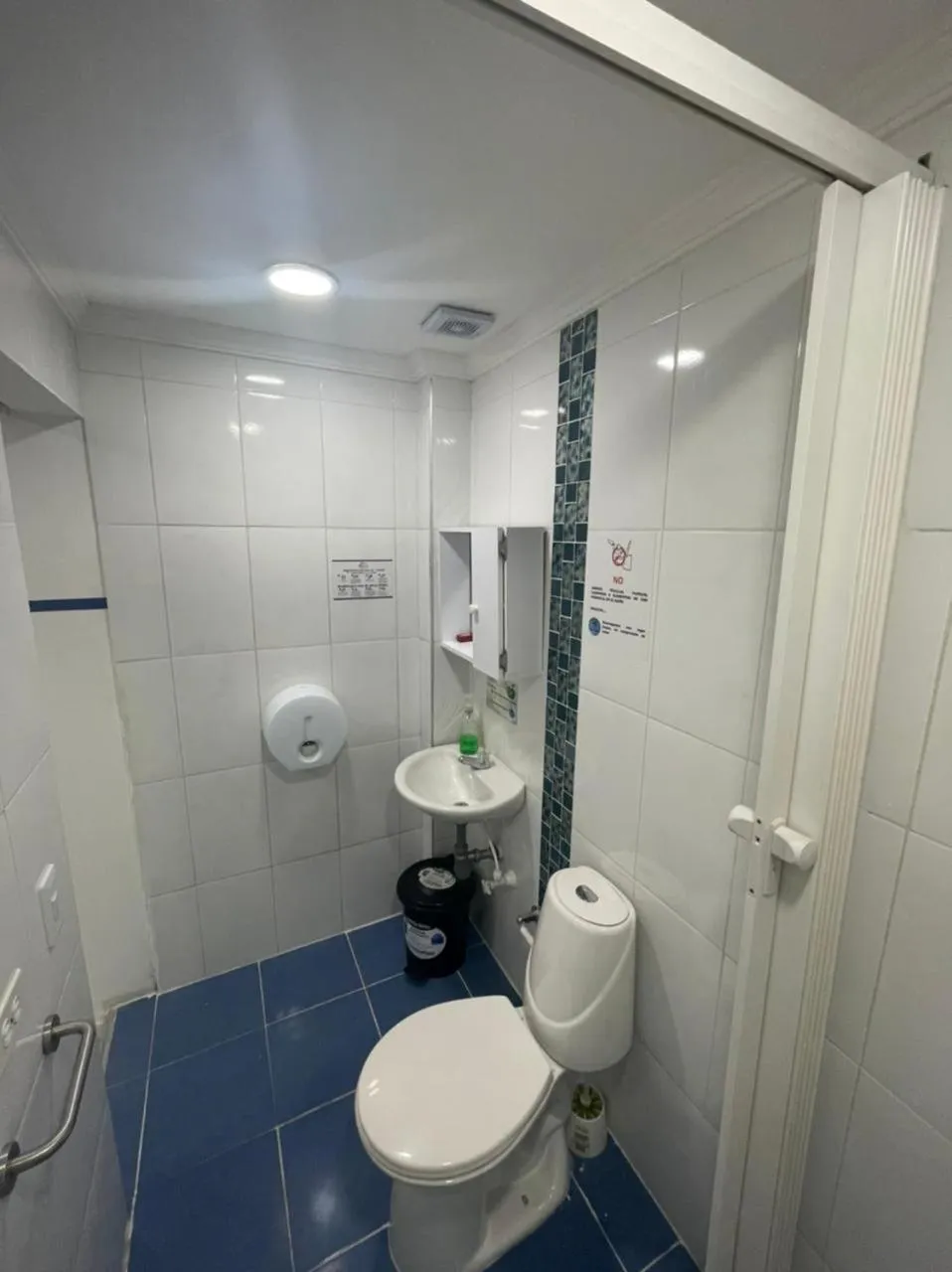 Bathroom in Casa Hotel Manco Mora