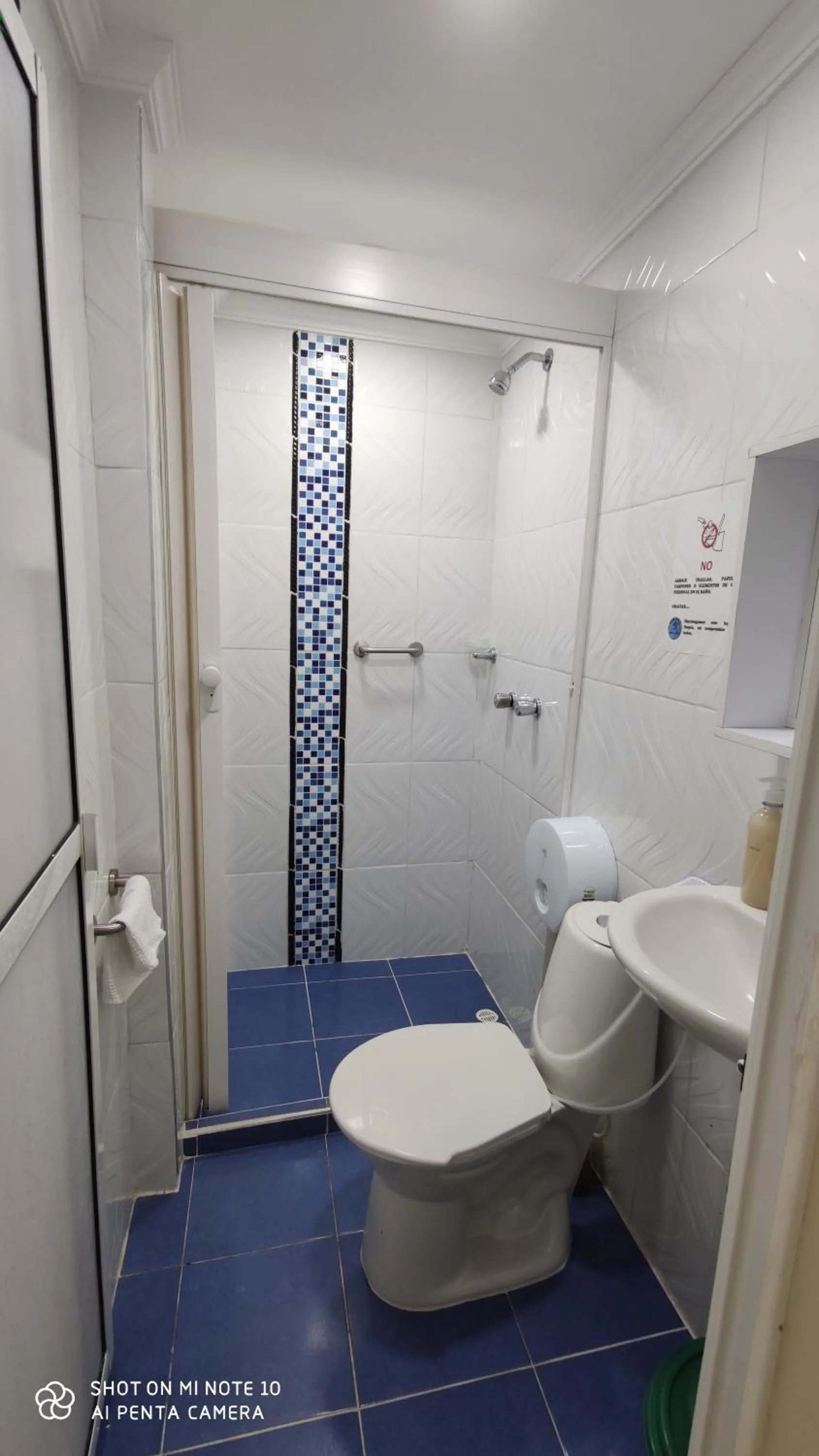 Bathroom in Casa Hotel Manco Mora