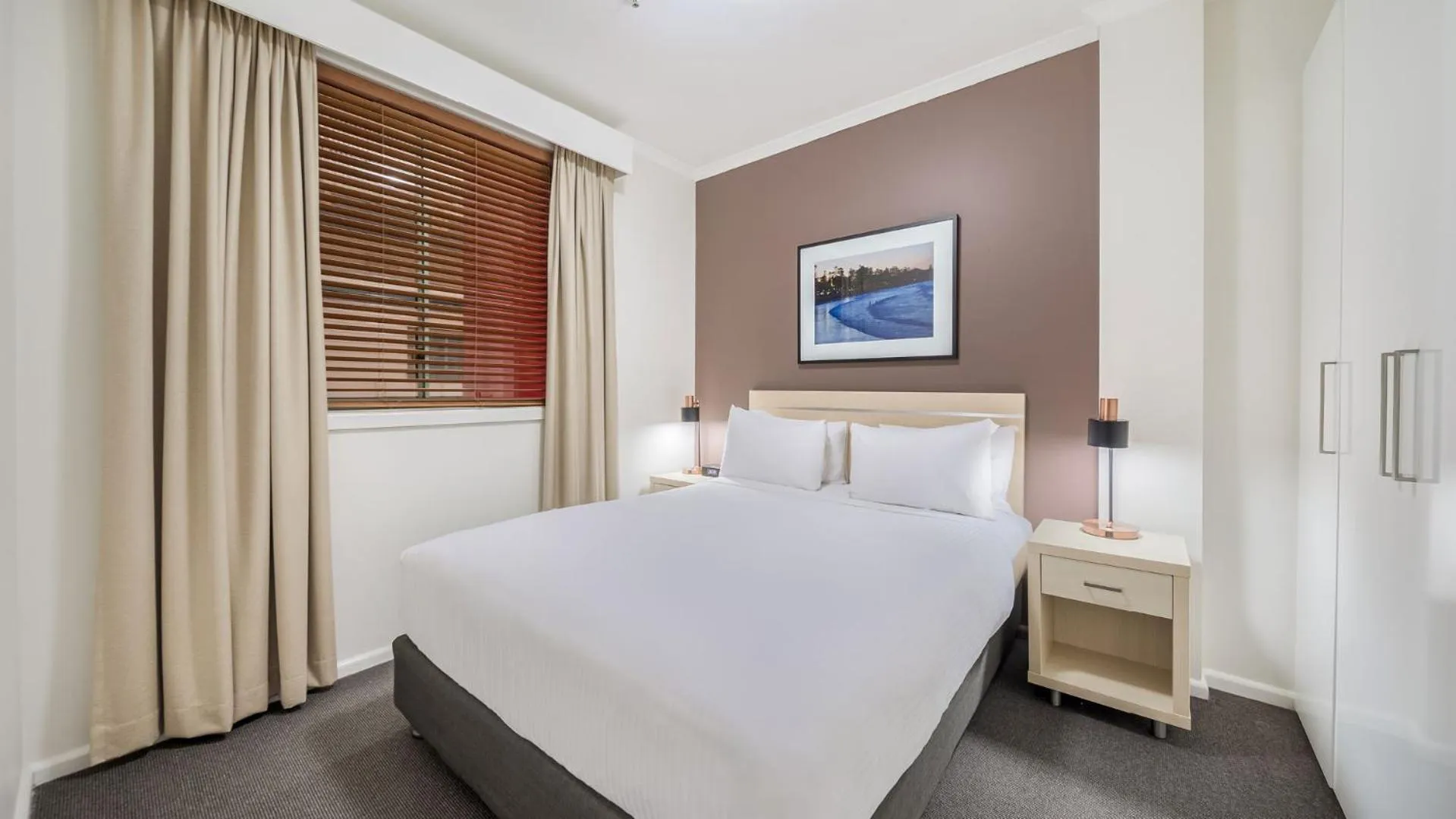 Bed in Oaks Sydney Goldsbrough Suites