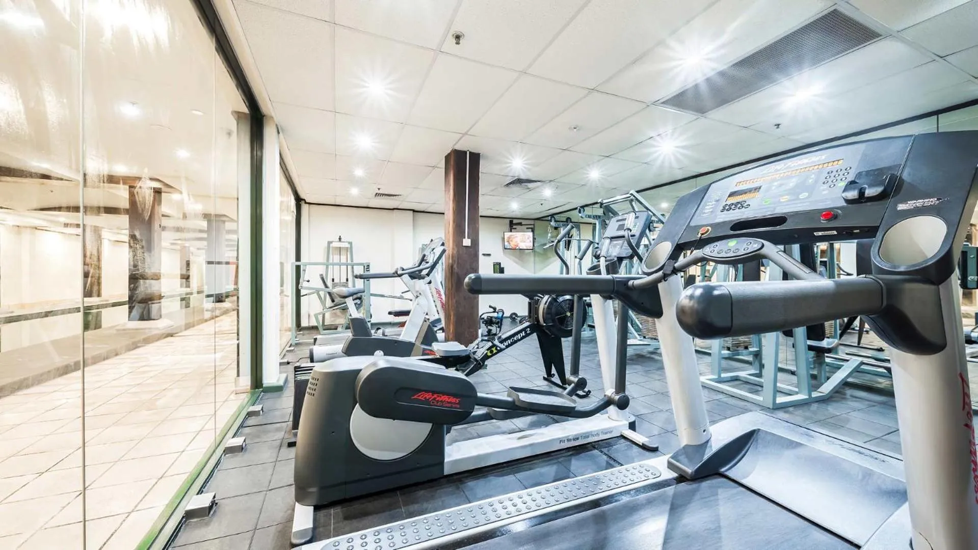 Fitness centre/facilities in Oaks Sydney Goldsbrough Suites