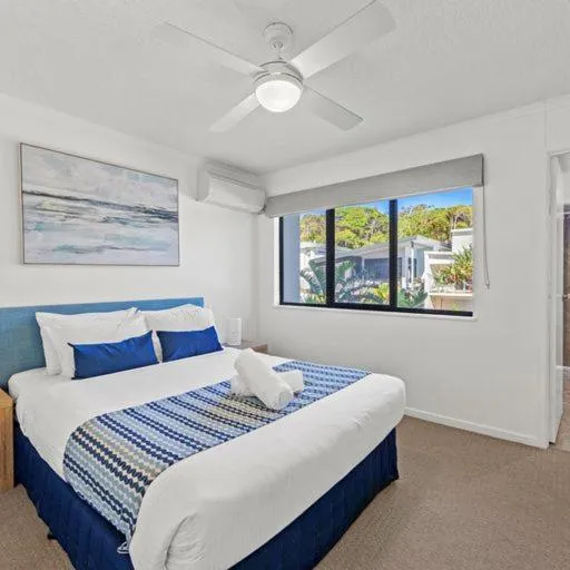 Bedroom, Bed in The Mirage Resort Alexandra Headland