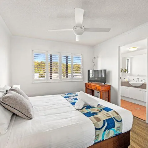 Bedroom, Bed in The Mirage Resort Alexandra Headland