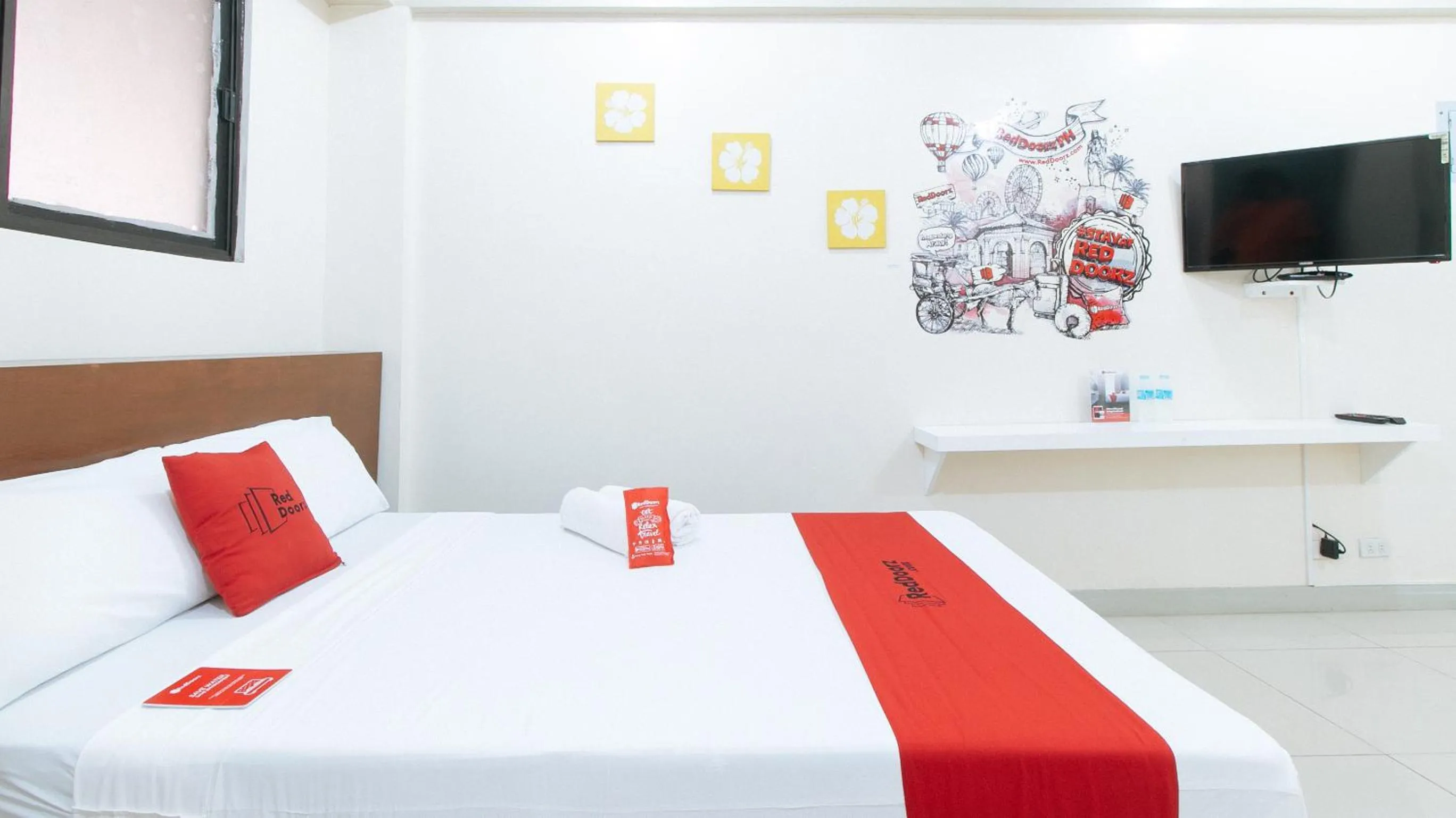 Bed in RedDoorz near Pasay Taft