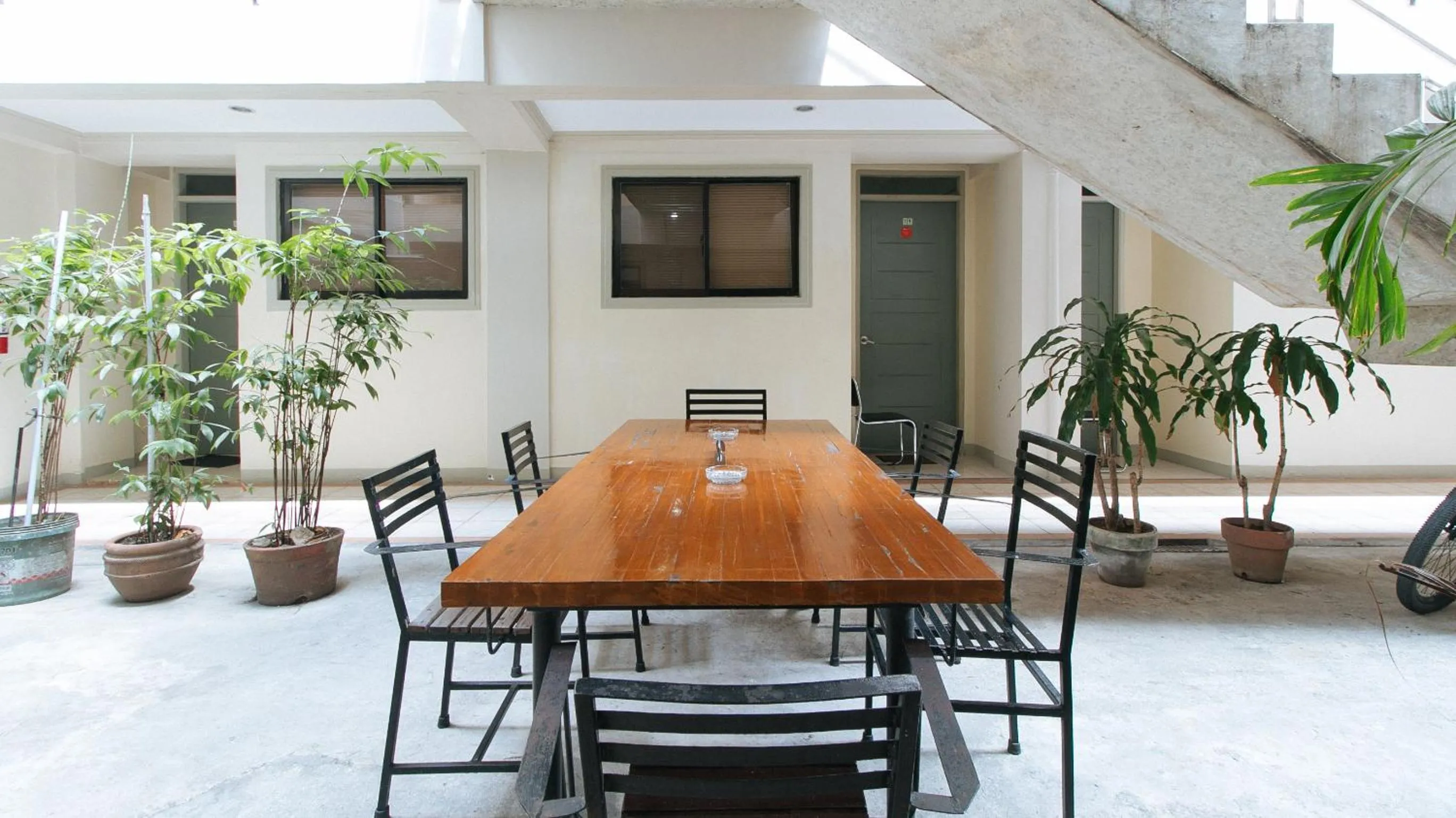 Balcony/Terrace in RedDoorz near Pasay Taft