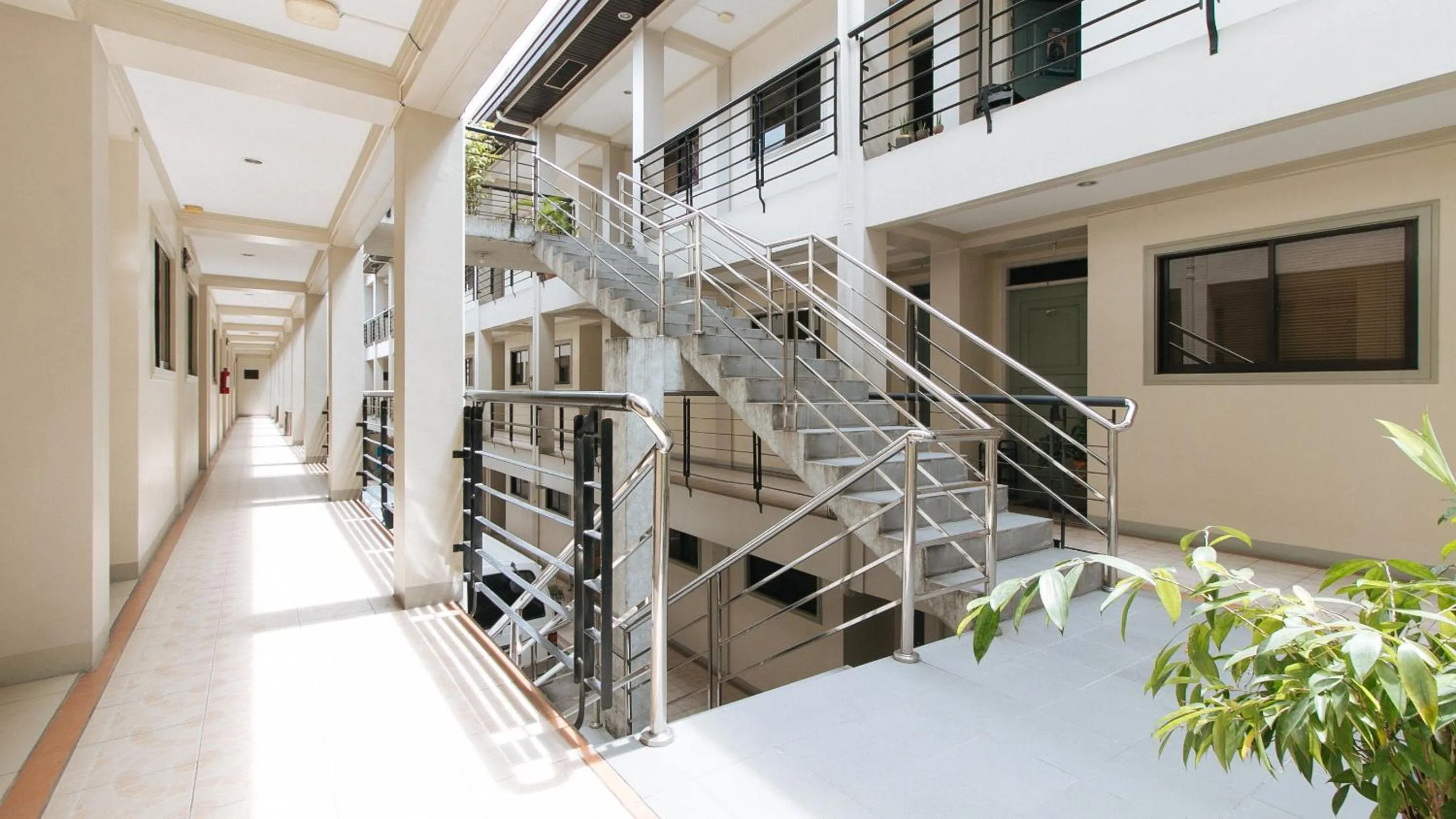 Balcony/Terrace in RedDoorz near Pasay Taft