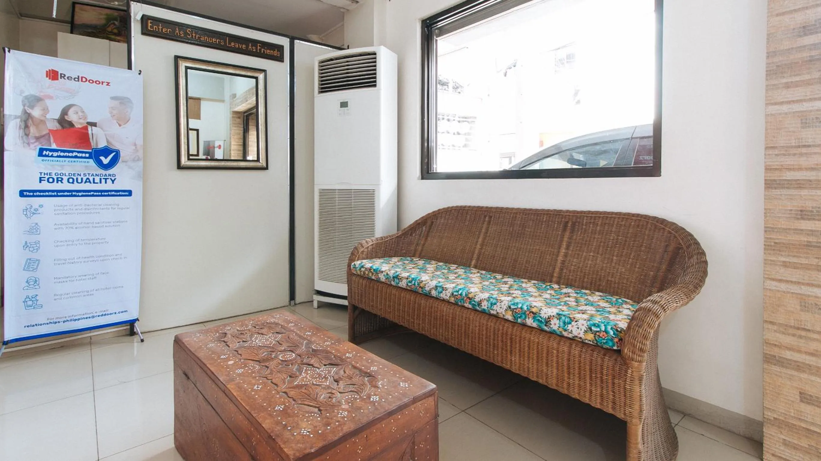 Lobby or reception in RedDoorz near Pasay Taft