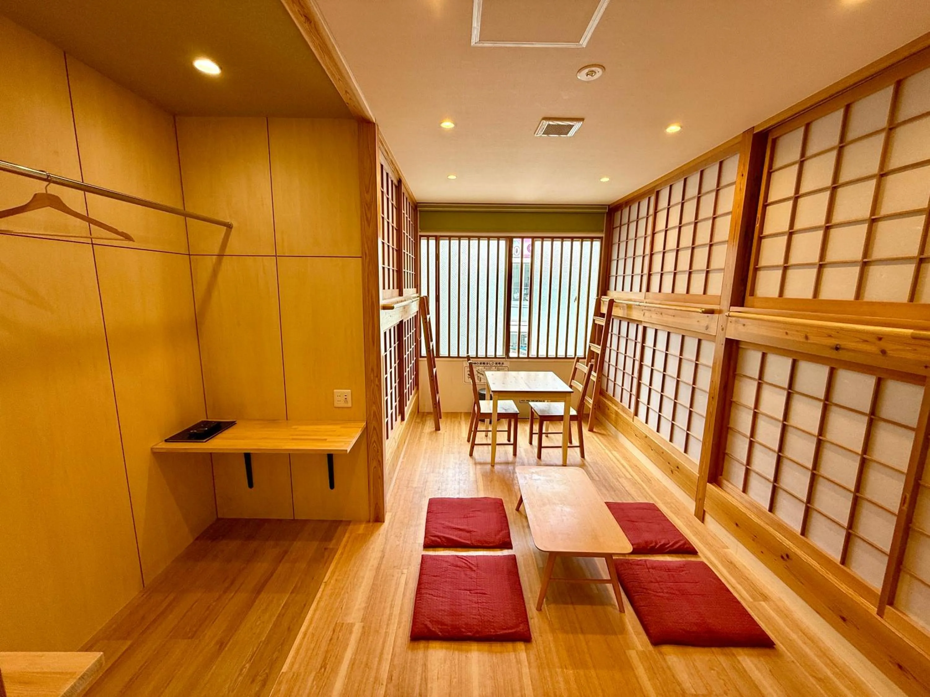 Guests in TEN APARTMENT HOTEL