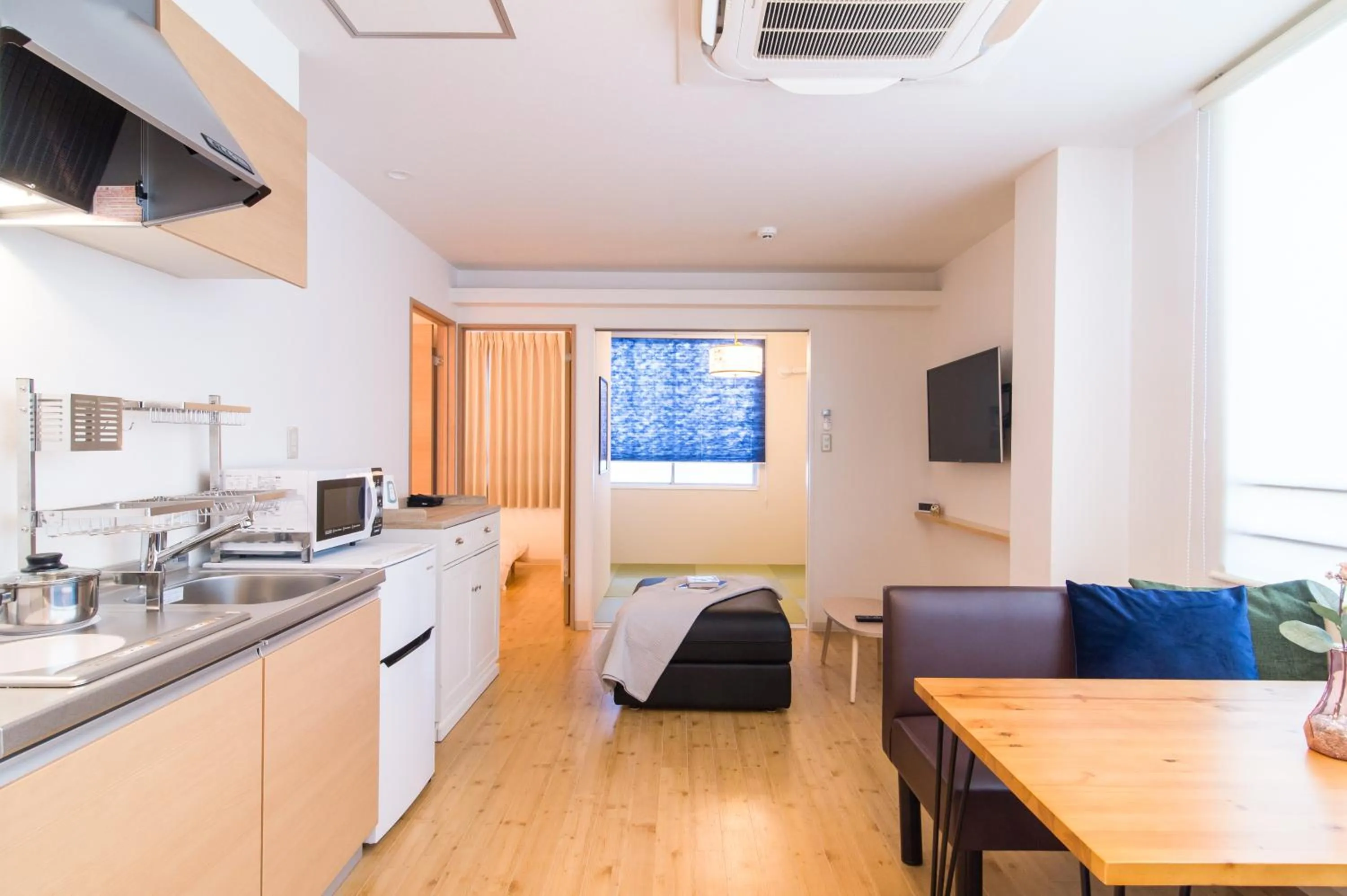 Kitchen or kitchenette in TEN APARTMENT HOTEL
