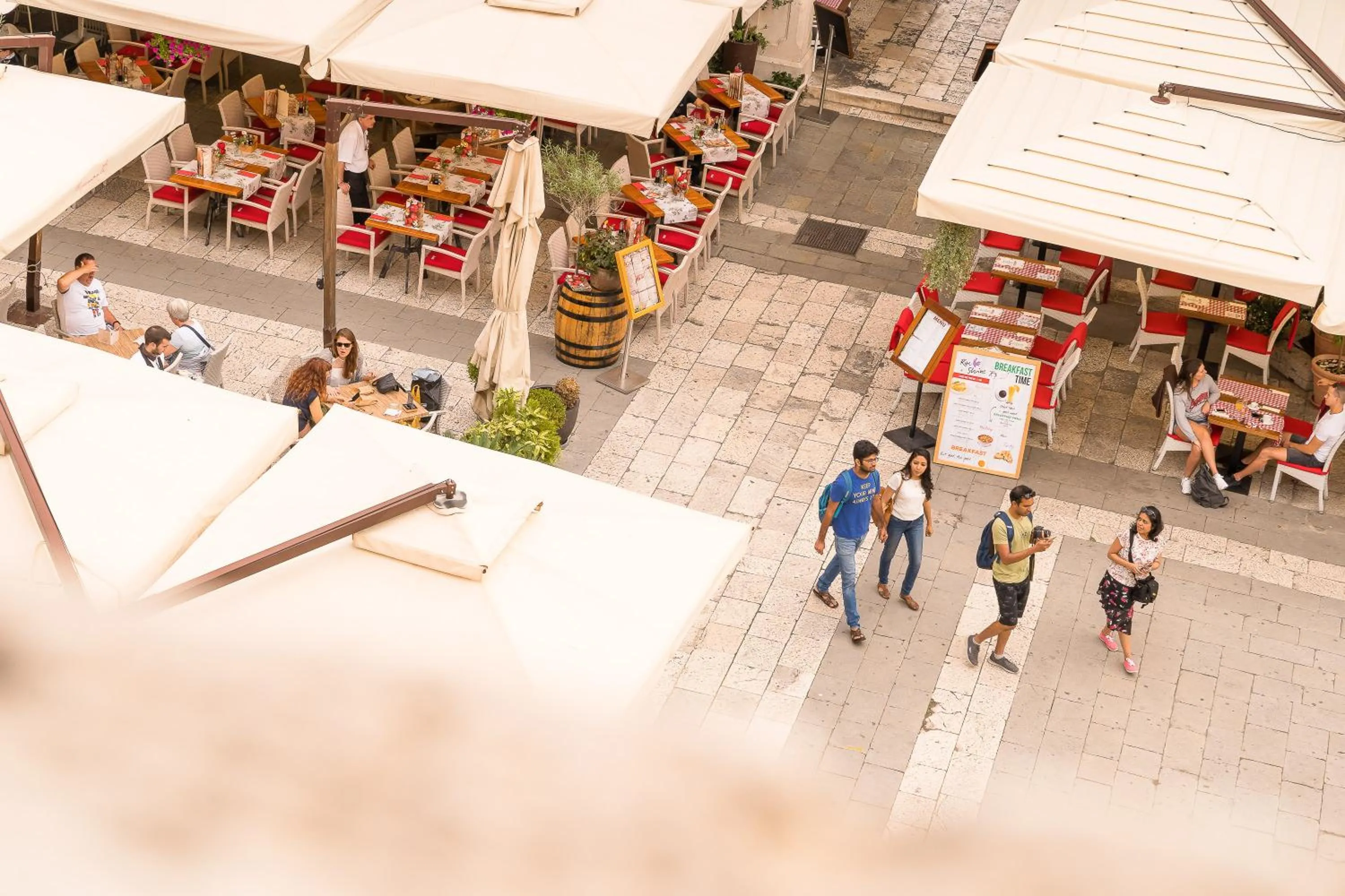 Restaurant/places to eat in Loft at Republic Square