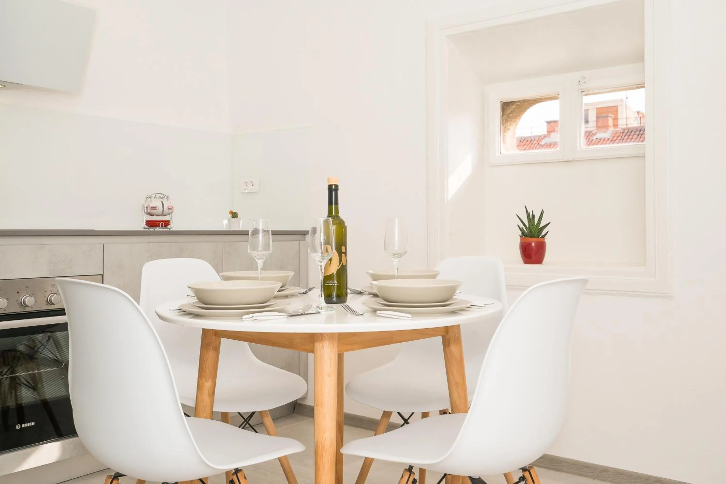 Dining area in Loft at Republic Square