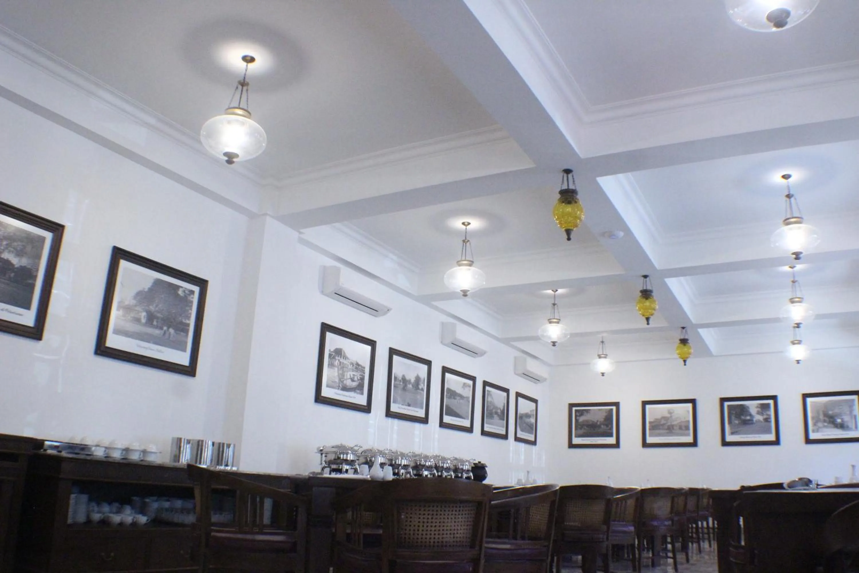 Restaurant/places to eat in Daroessalam Syariah Heritage Hotel