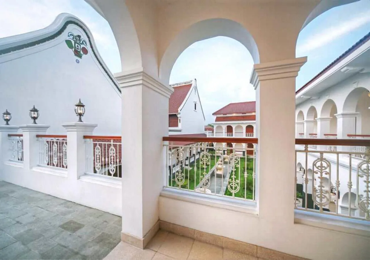 Balcony/Terrace in Daroessalam Syariah Heritage Hotel