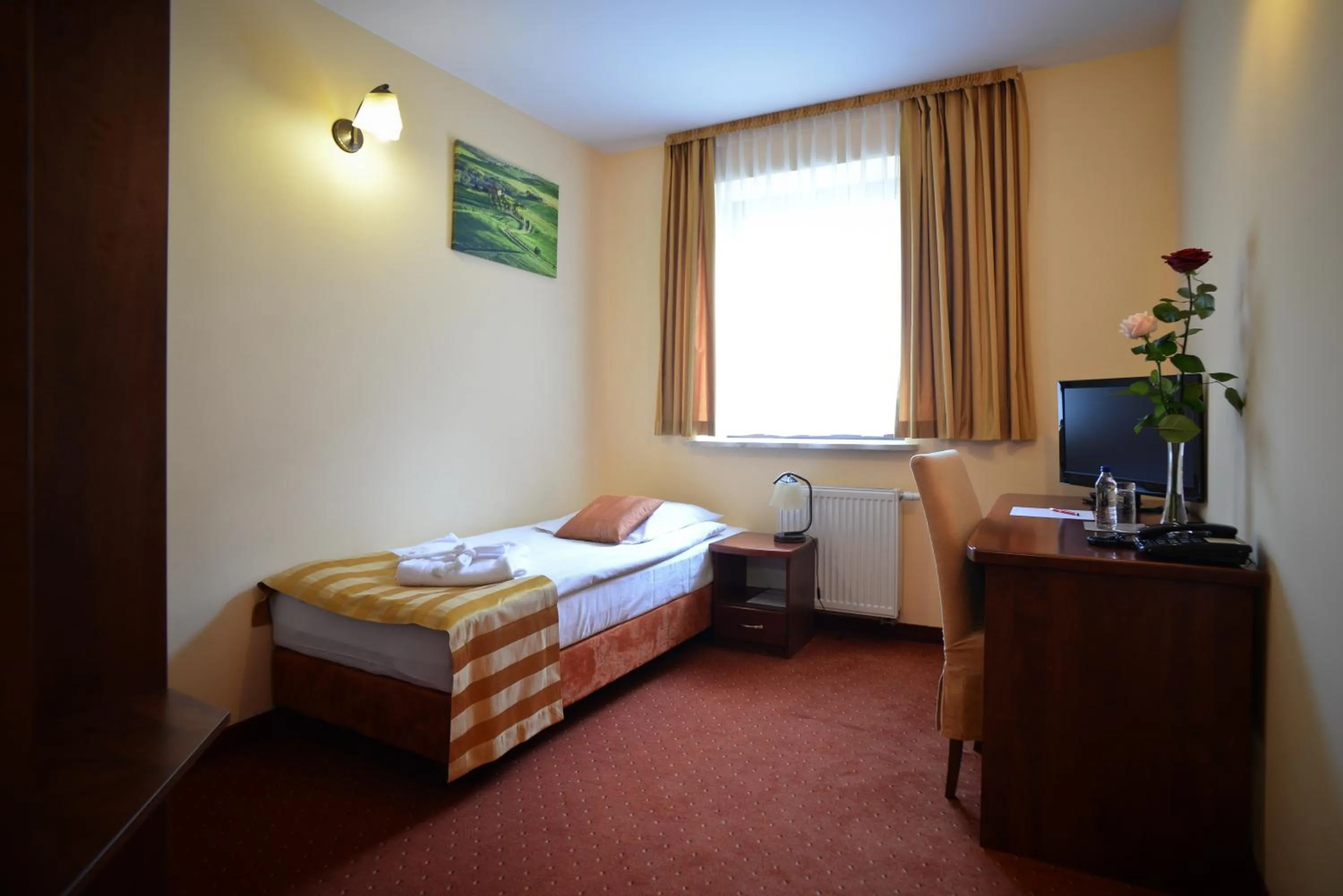 Photo of the whole room, Bed in Hotel Venus