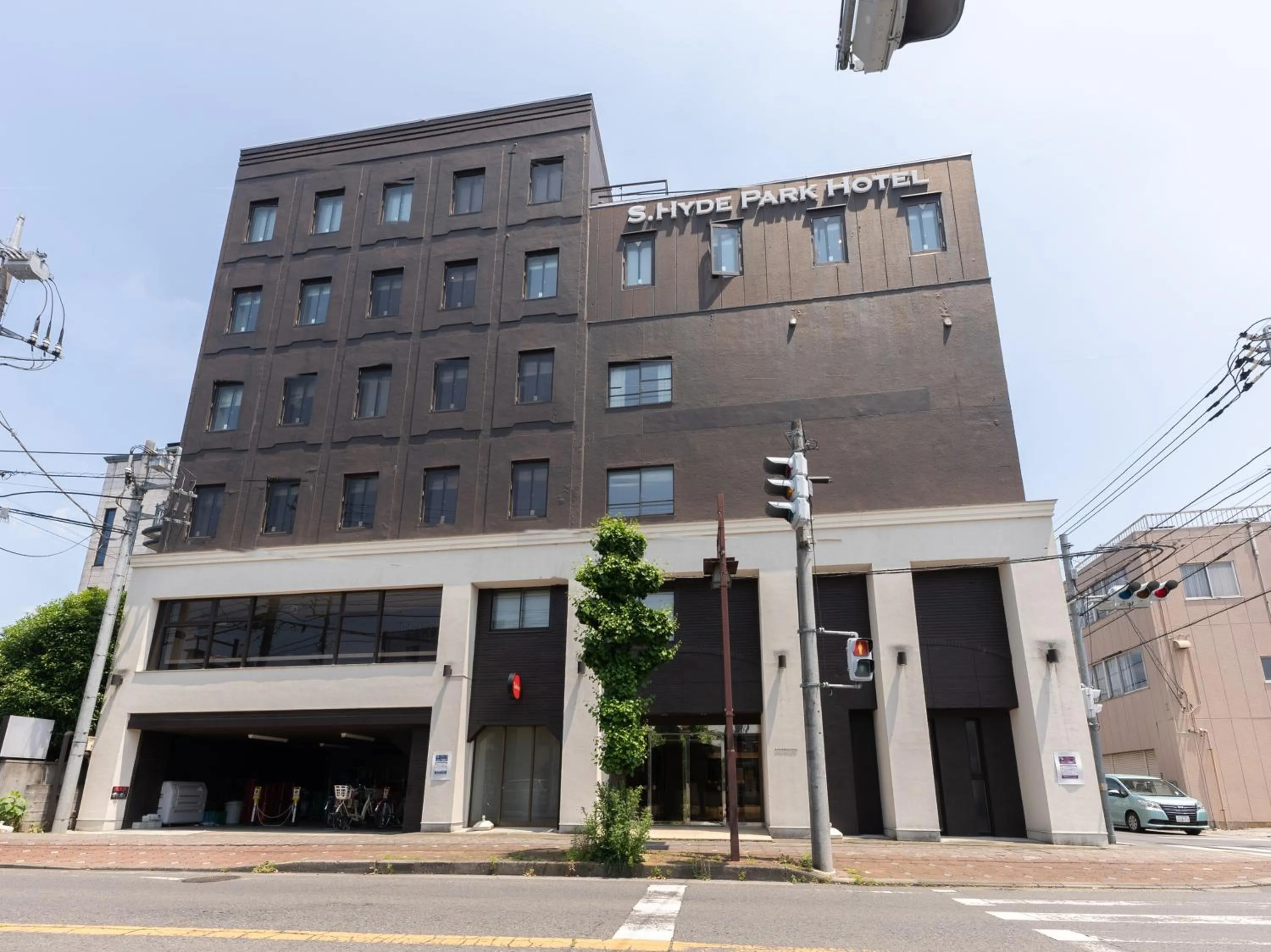 Property building in Tabist S hyde Park Koga Station