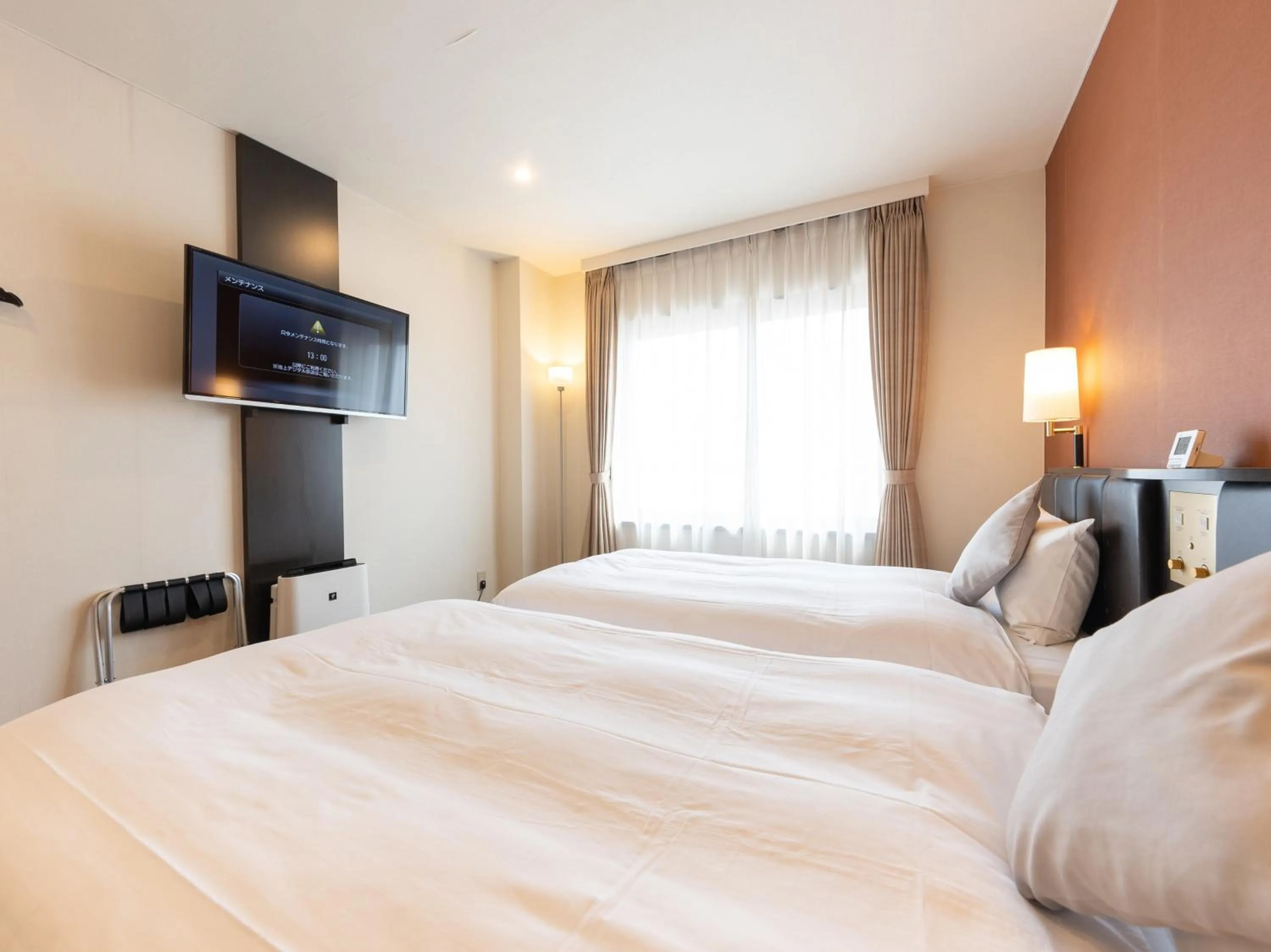 Photo of the whole room in Tabist S hyde Park Koga Station