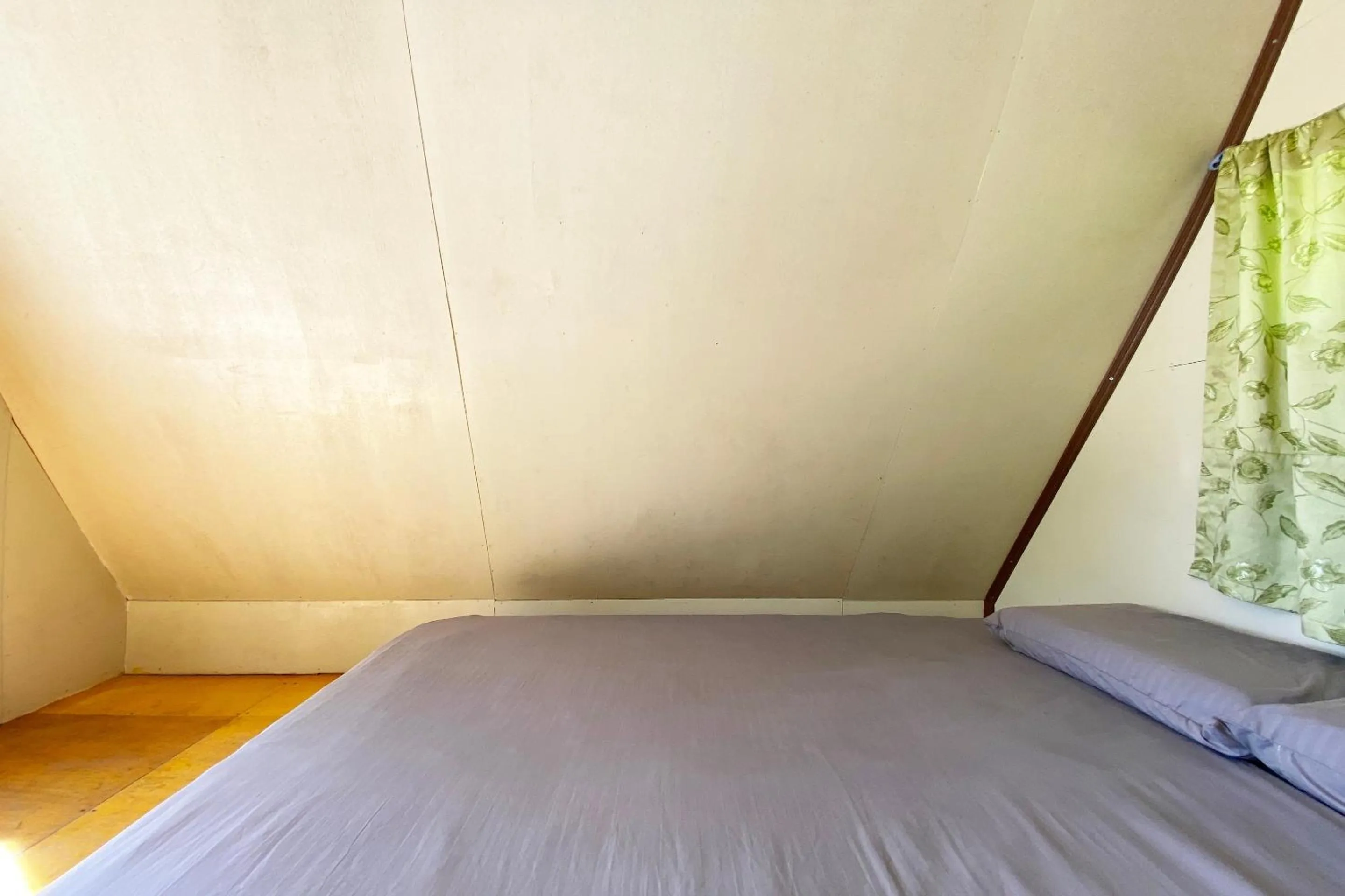 Bedroom in Lily Cottage & Kitchen