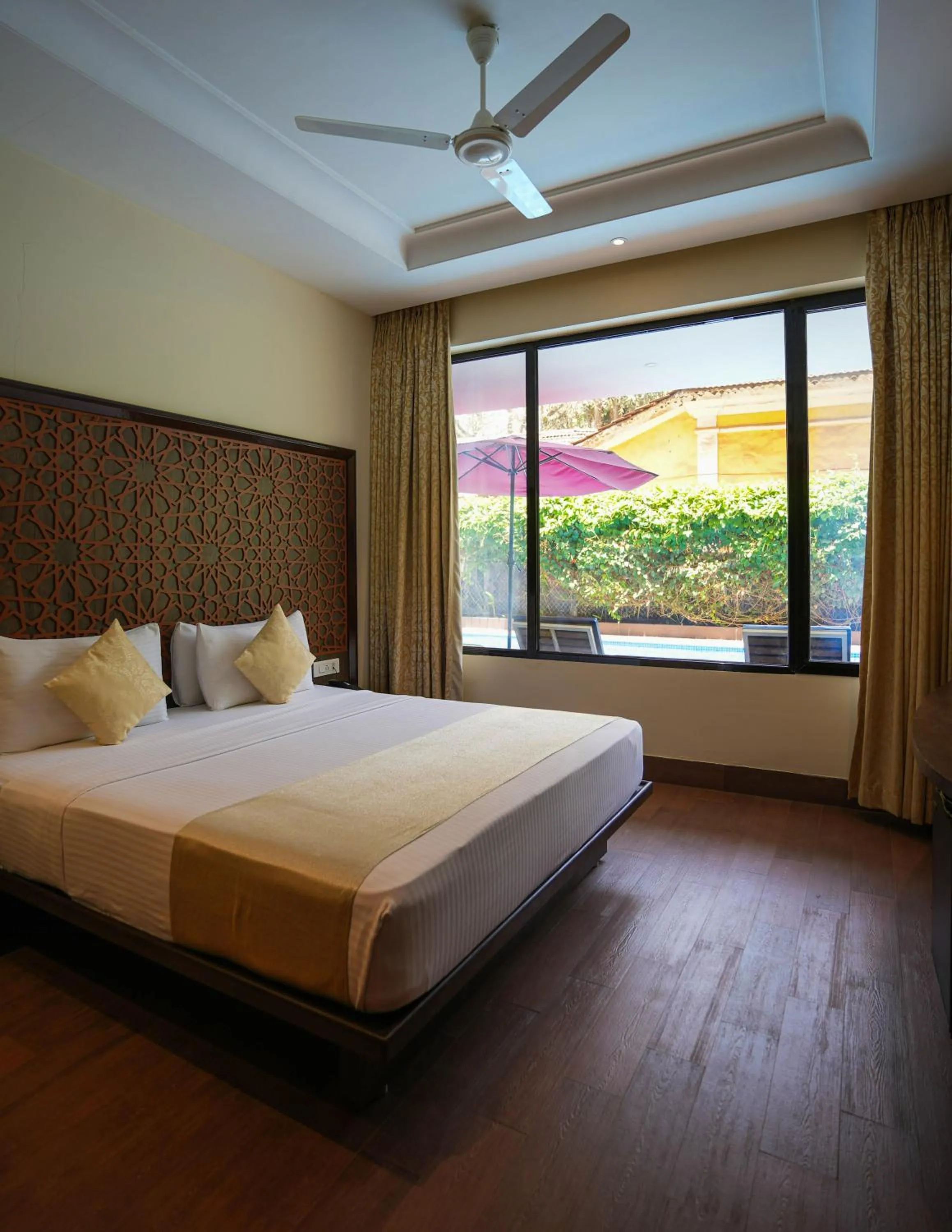 View (from property/room), Bed in Rio Boutique