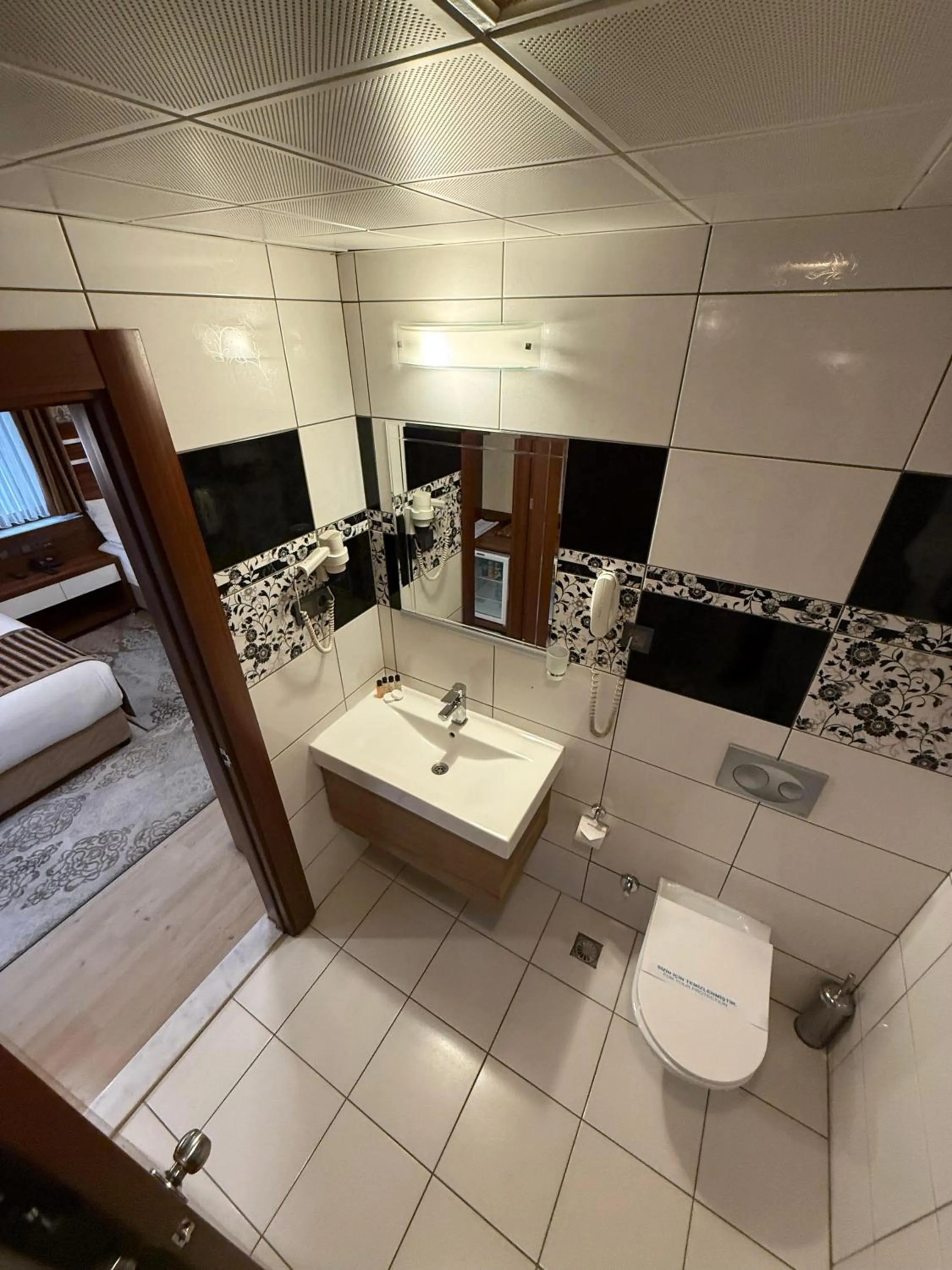 Toilet in My Liva Hotel