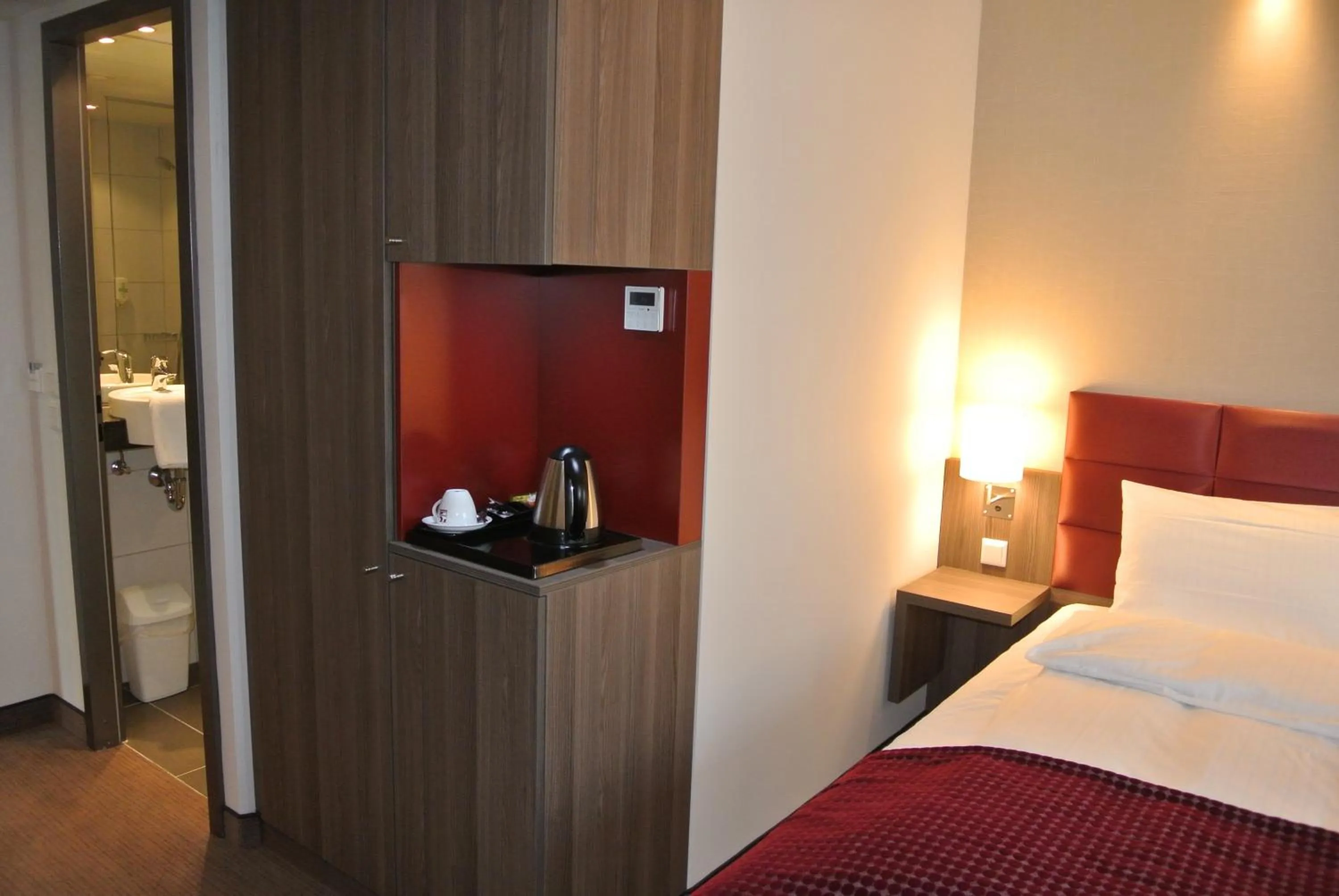 Photo of the whole room, Bed in Hotel zur Krone