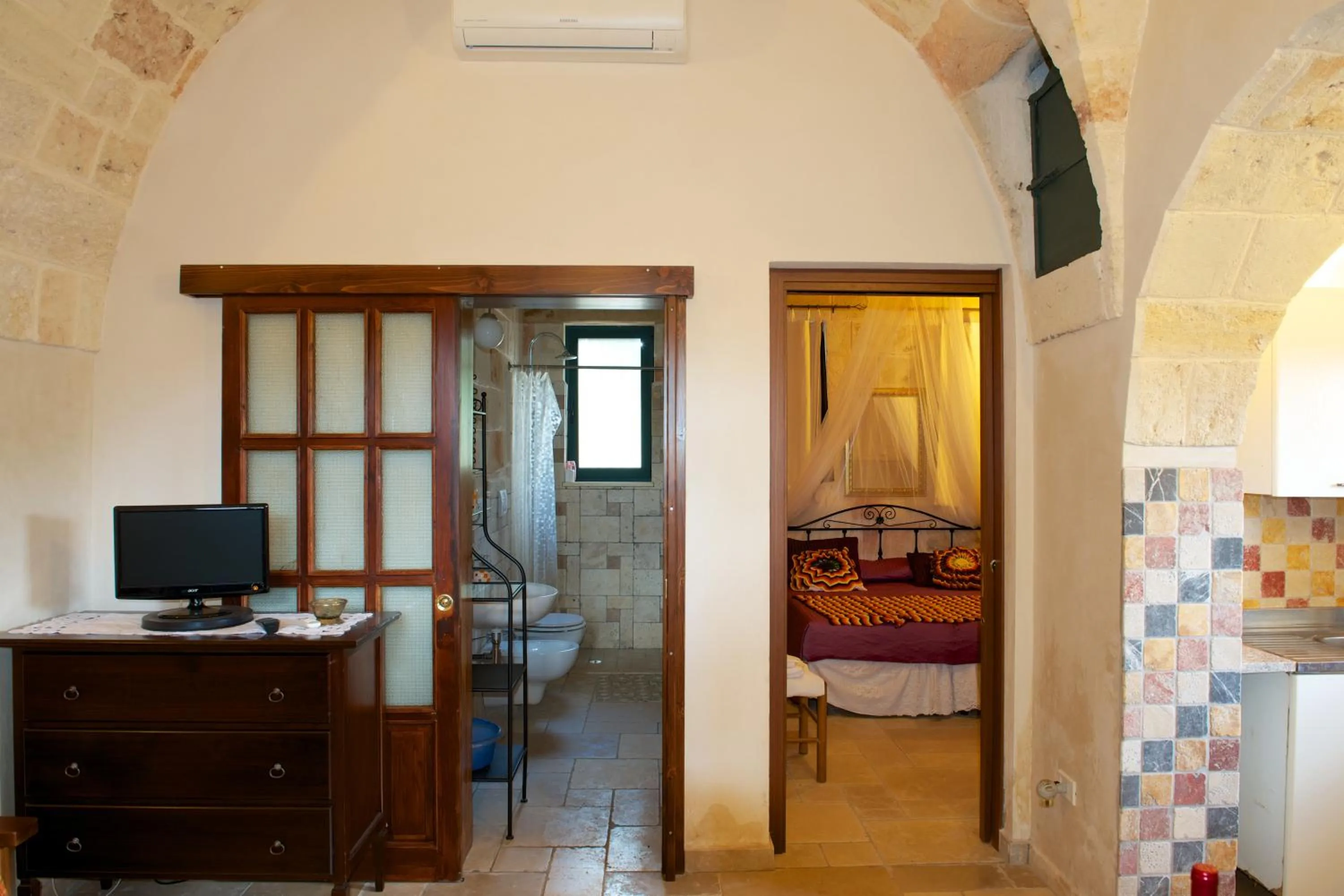 Dining area, Bed in Relais Villa Lucia