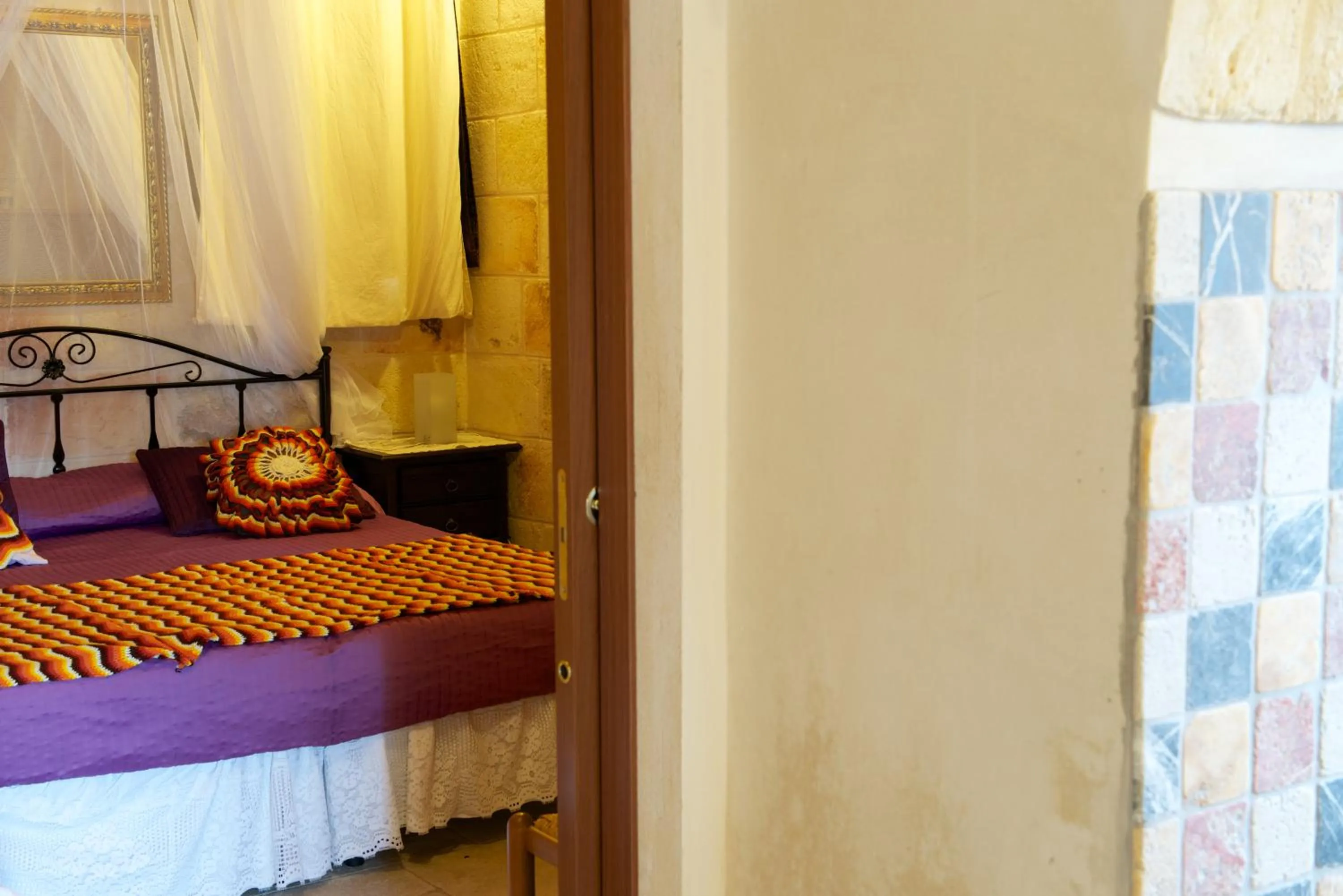 Decorative detail, Bed in Relais Villa Lucia