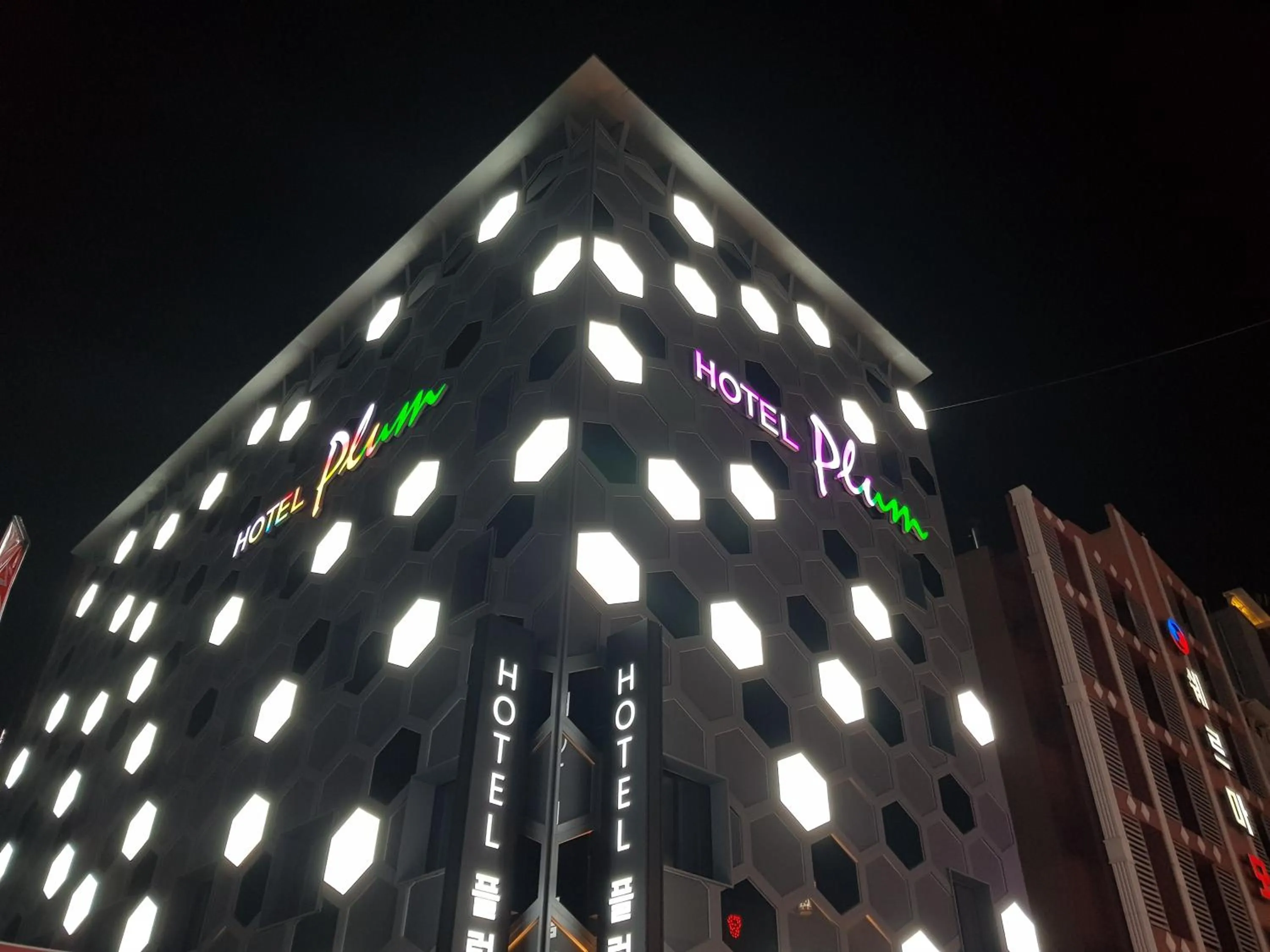 Property building in Plum Hotel