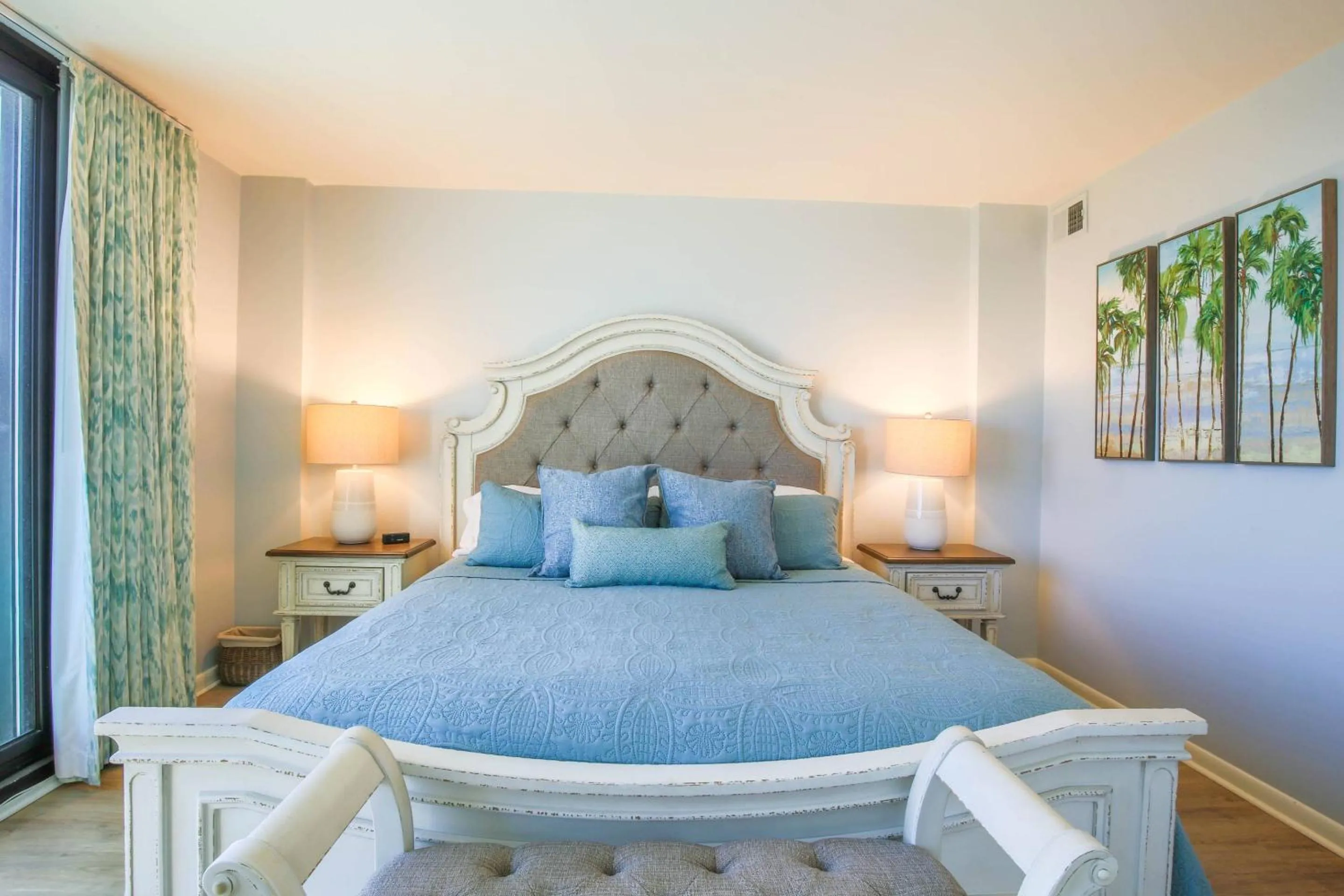 Bed in Artist's Palette