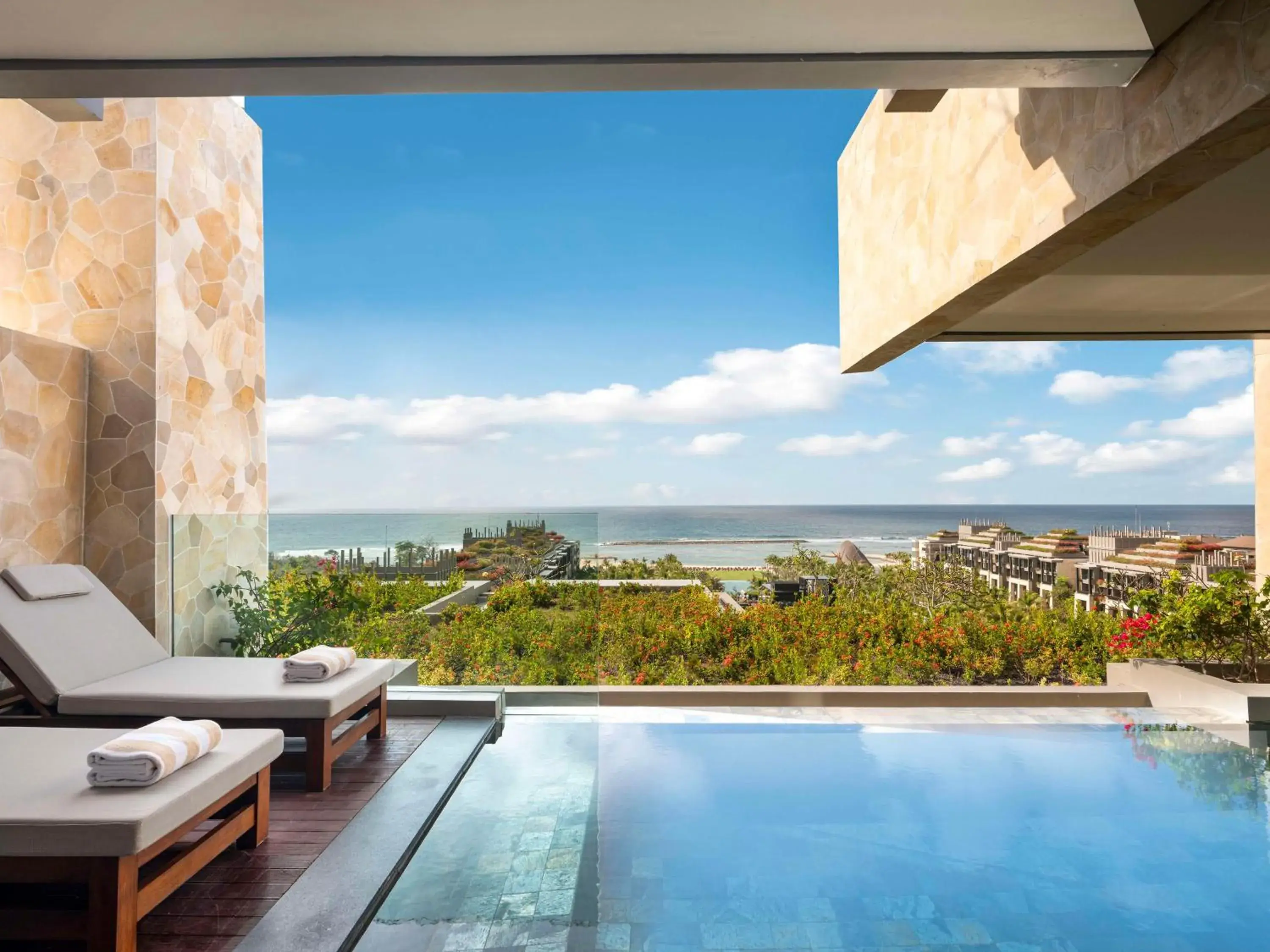 Cliff Private Pool Ocean Junior Suite in The Apurva Kempinski Bali Cliff Private Pool Ocean Junior Suite in The Apurva Kempinski Bali