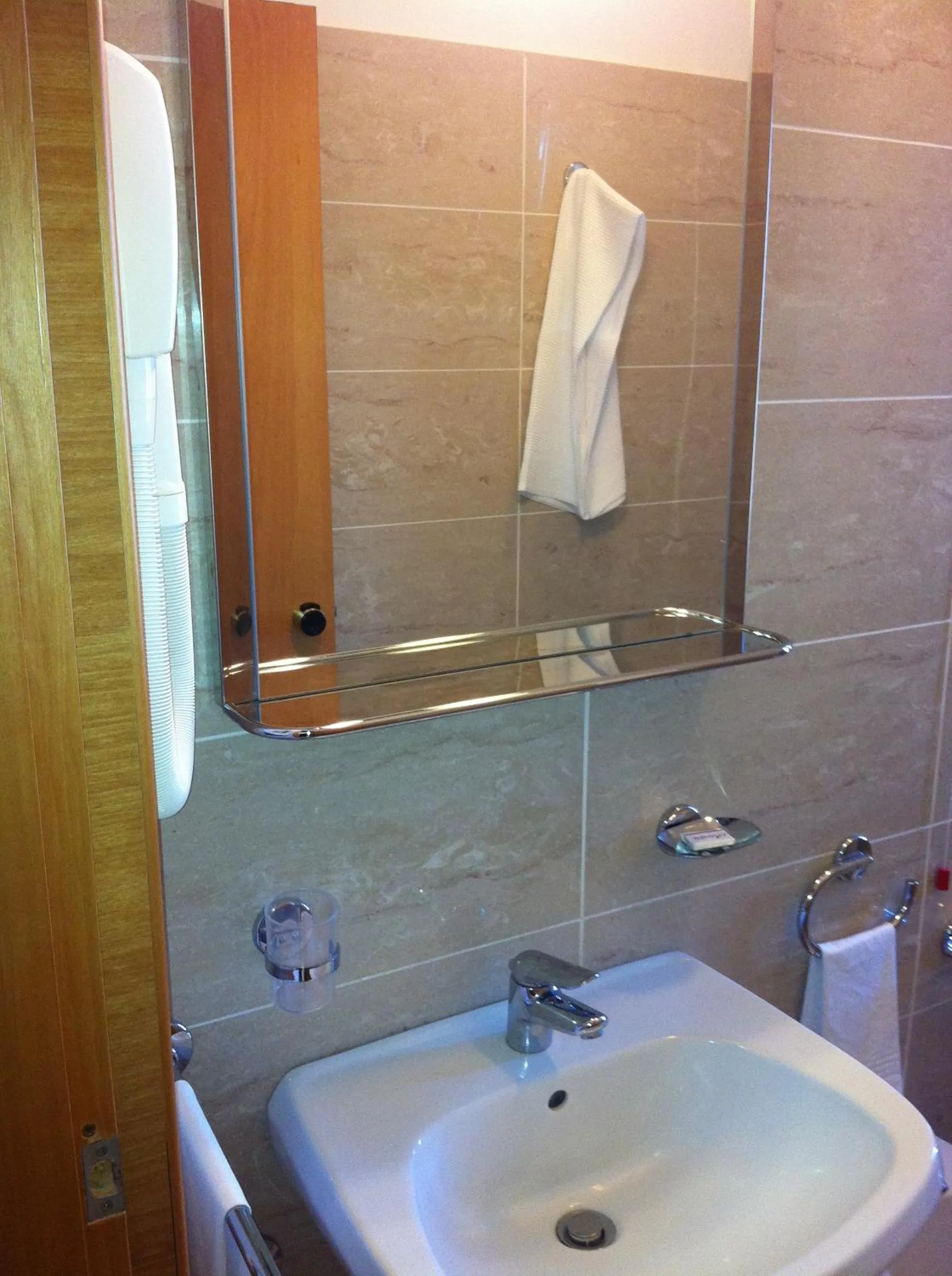 Bathroom in Hotel Meranda