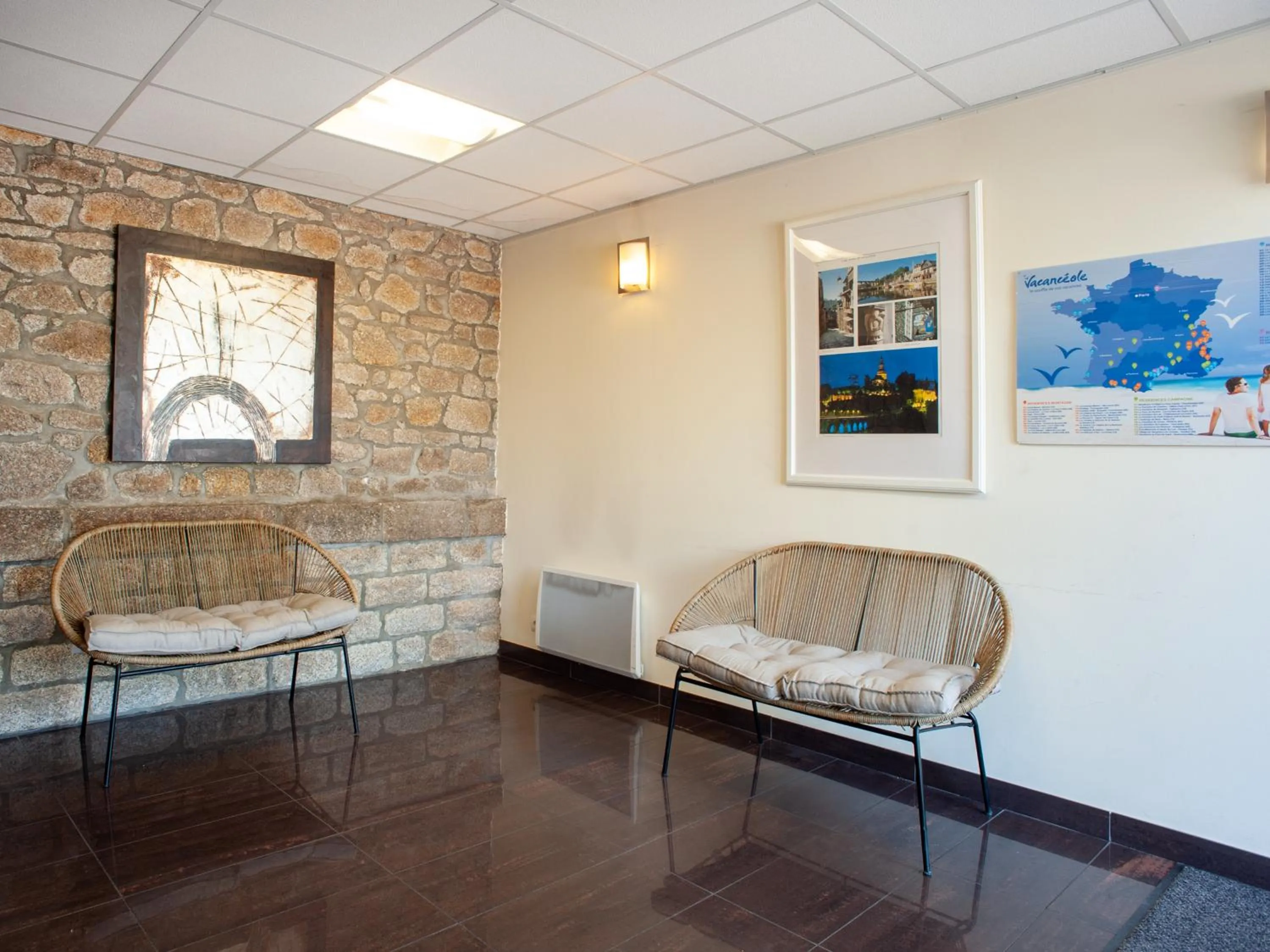 Lobby or reception in Résidence Vacancéole - Duguesclin