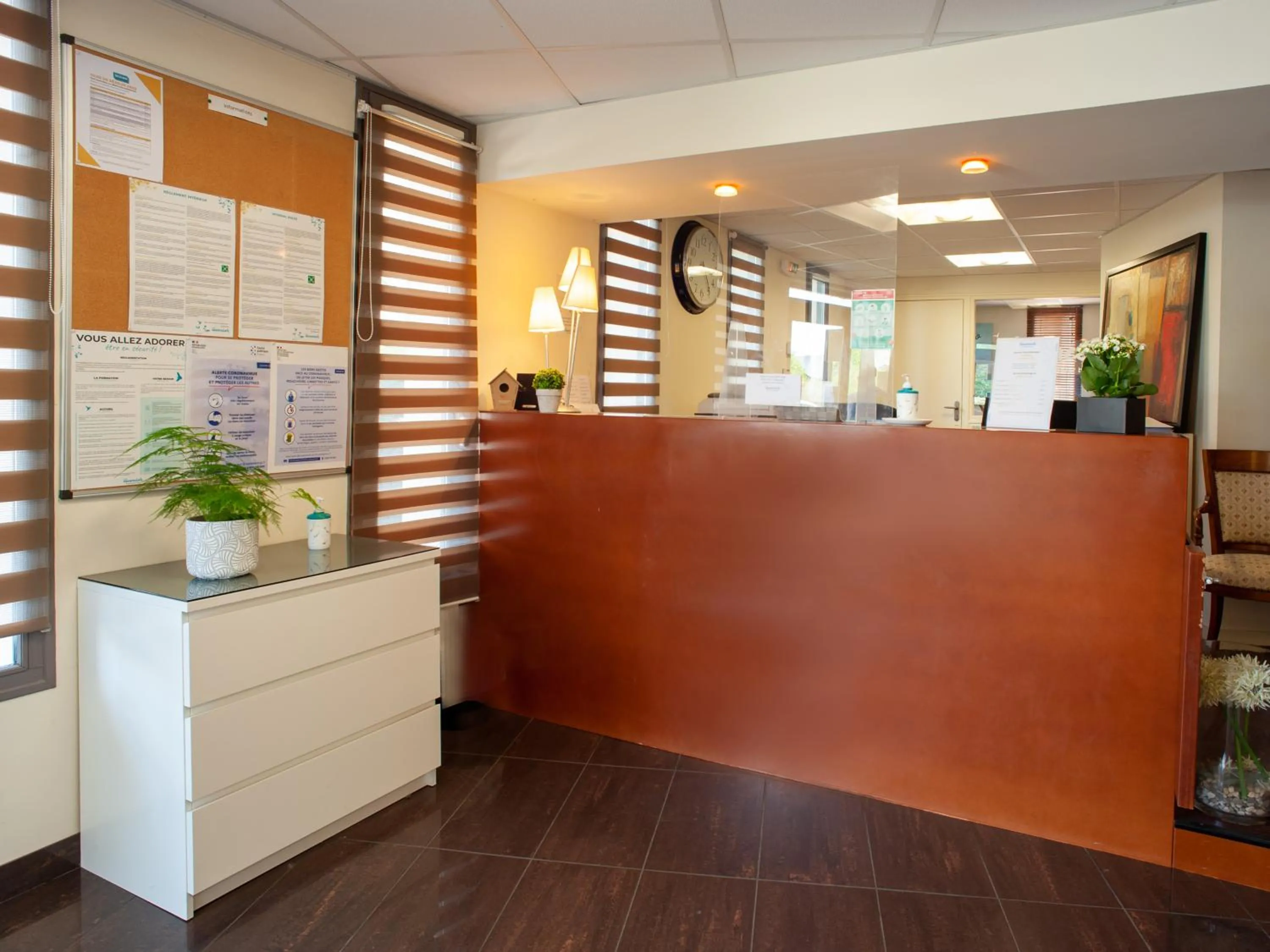 Lobby or reception in Résidence Vacancéole - Duguesclin